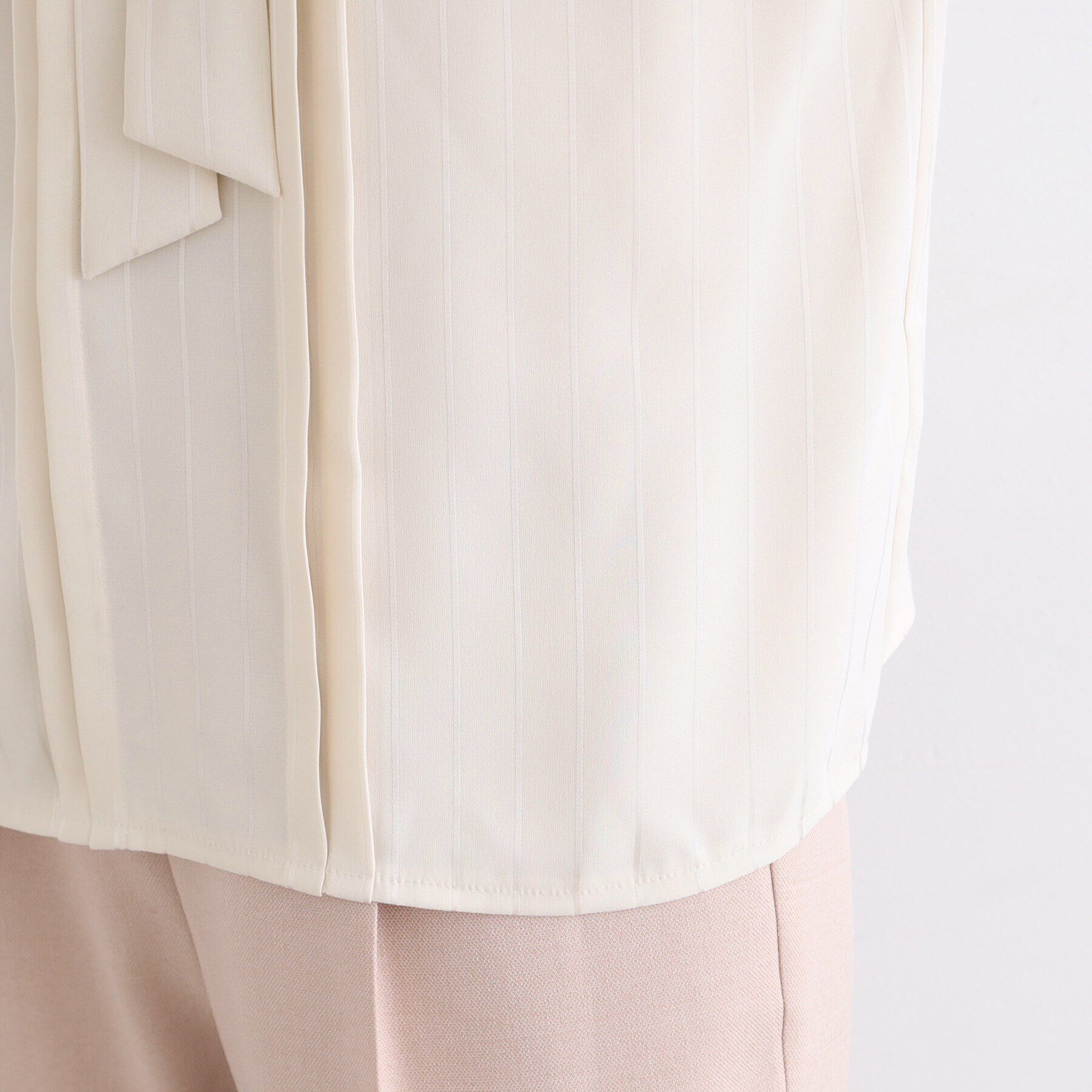 INDIVI「【洗える】シアーストライプ柄ボウタイブラウス」|シャツ・ブラウス|