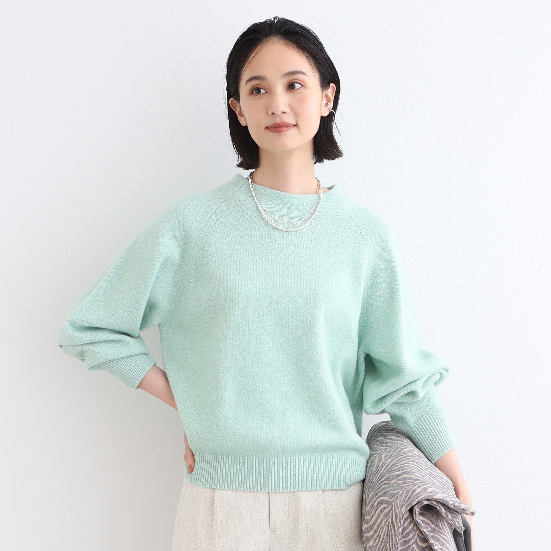 INDIVI「【カシミヤ混】ボリュームスリーブ ボトルネックニット」|ニット・セーター|ミントグリーン(02