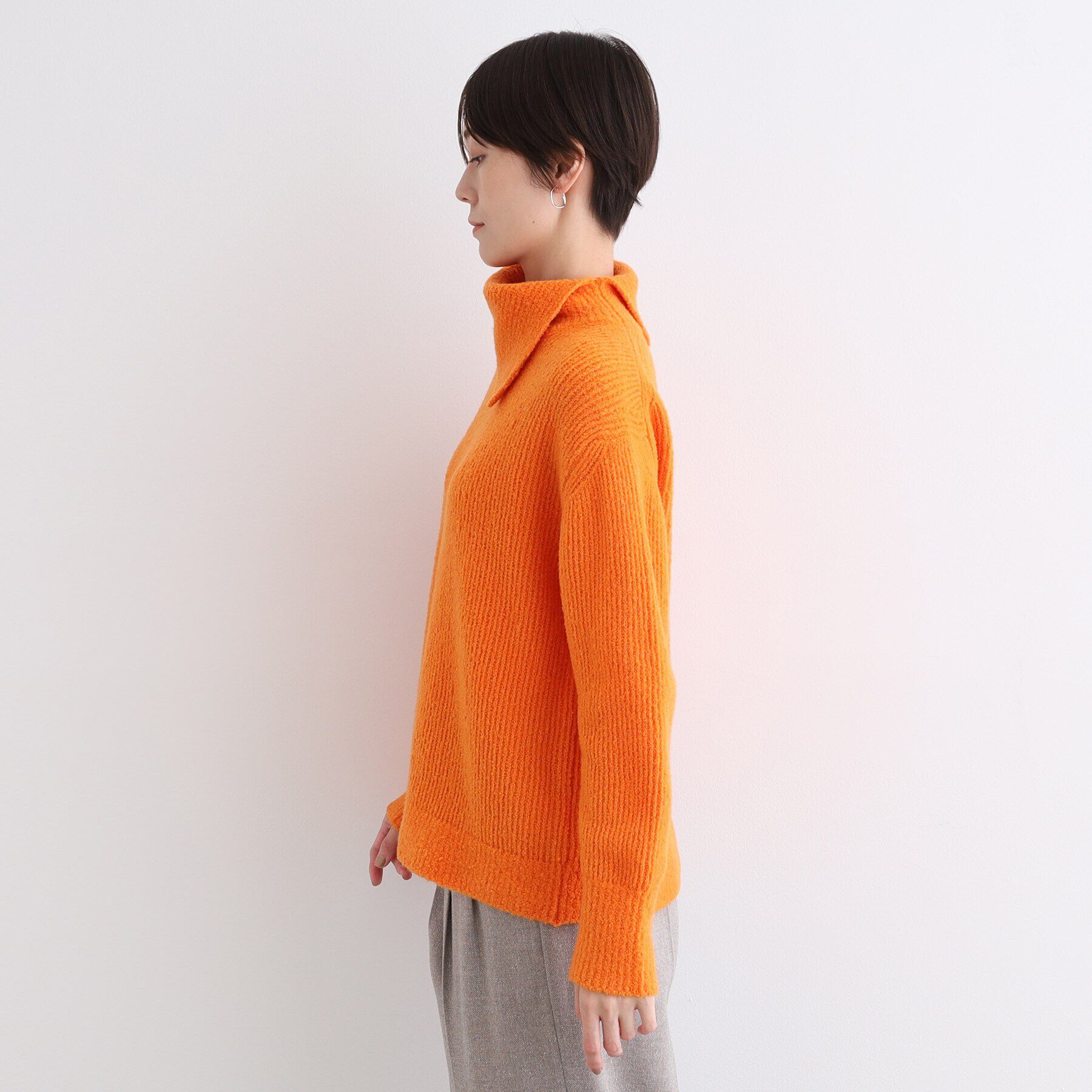 INDIVI「【ウール混／ブークレ】ループヤーン スリットハイネックニット」|ニット・セーター|