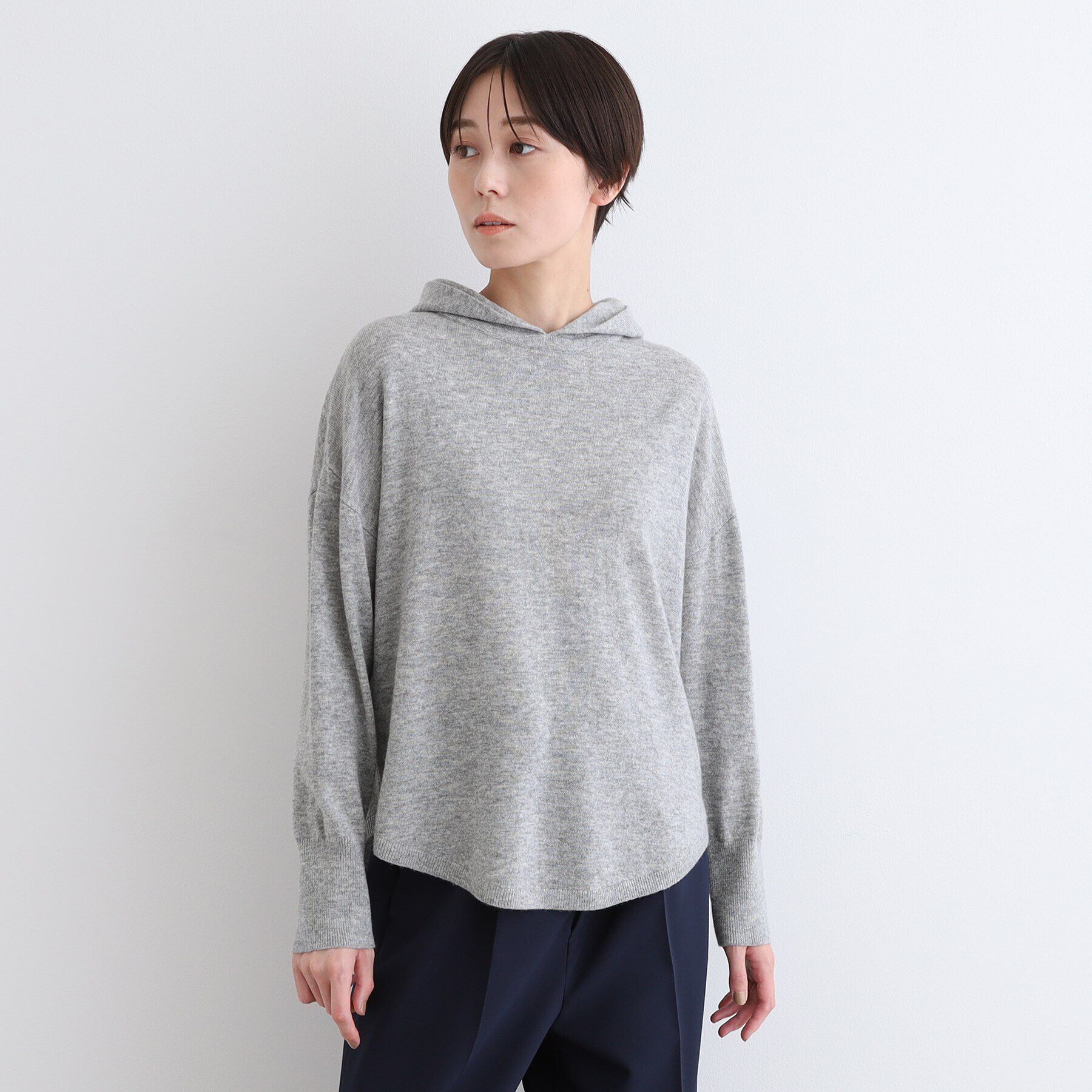 INDIVI「【カシミヤ混／洗える】フーディーニットパーカー」|ニット・セーター|