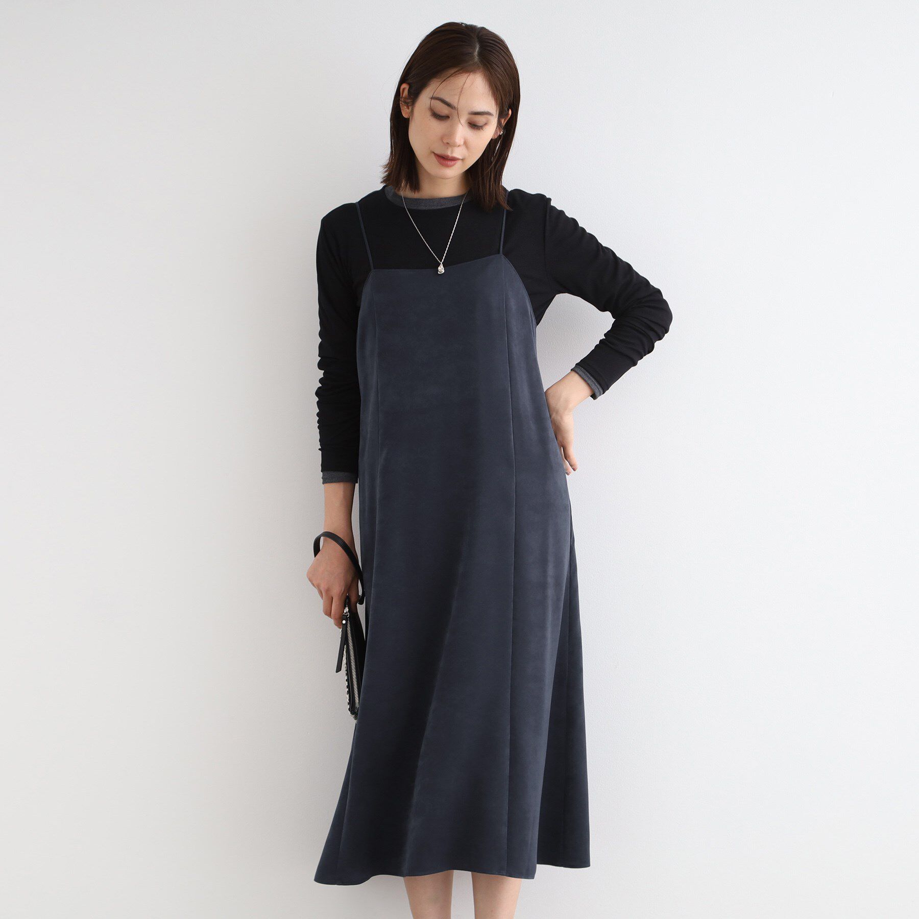 INDIVI「【洗える／UVケア】スエード調サテンキャミワンピース」|ワンピース|ネイビー(094)