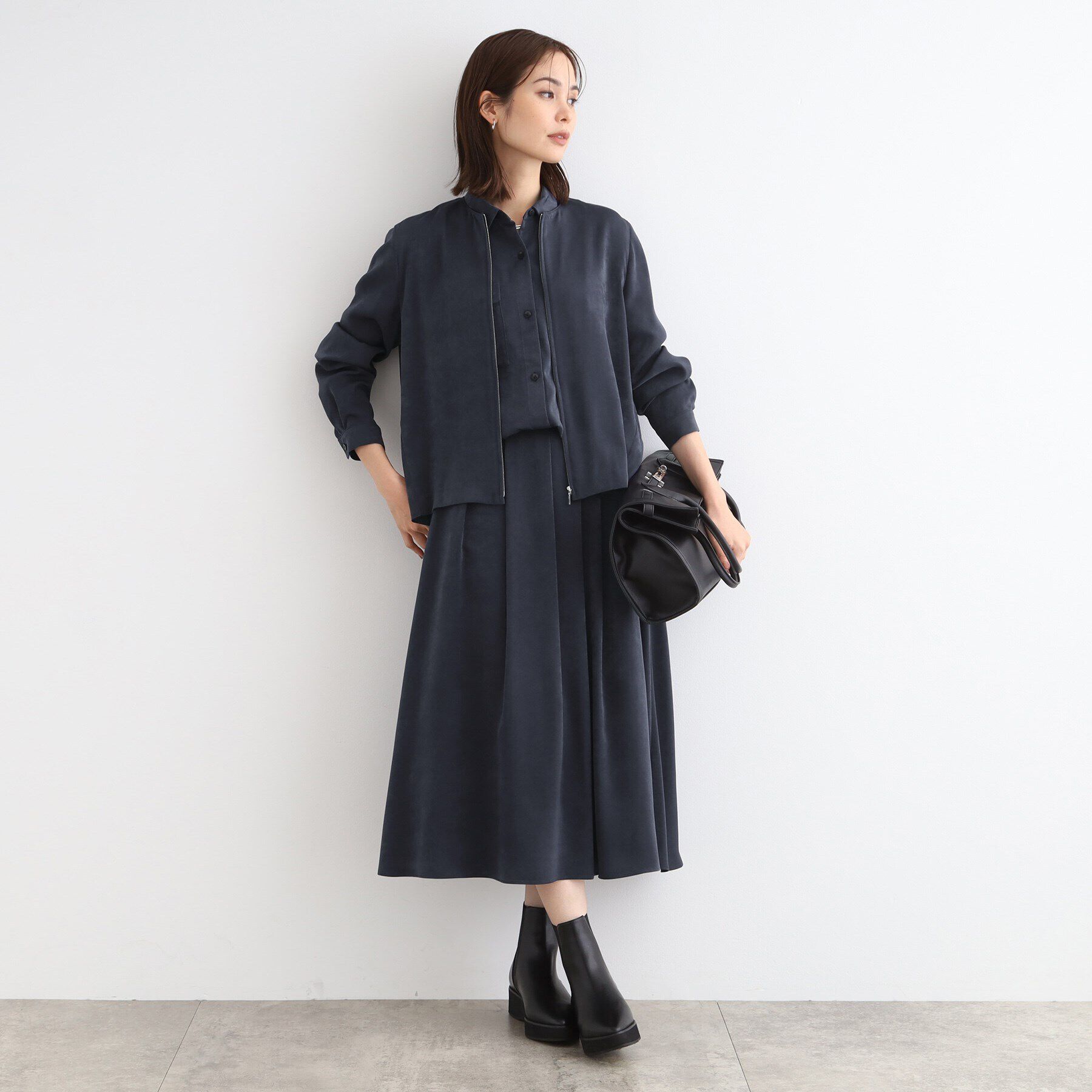 INDIVI「【洗える／UVケア】スエード調サテンジップブラウス」|シャツ・ブラウス|