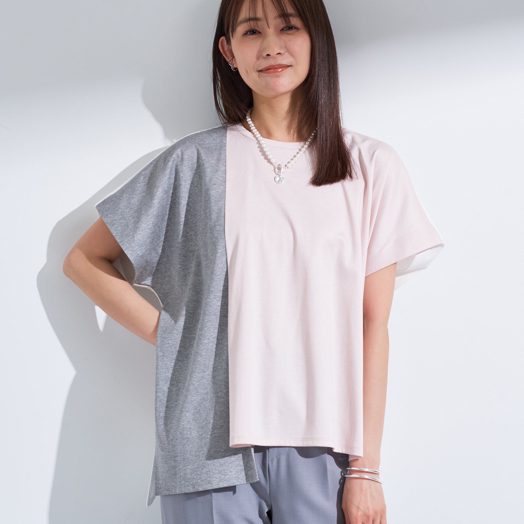 INDIVI「【洗える／汗ジミ防止】バイカラー＆アシメヘム Tシャツ」|Tシャツ・カットソー|ライトピンク(570
