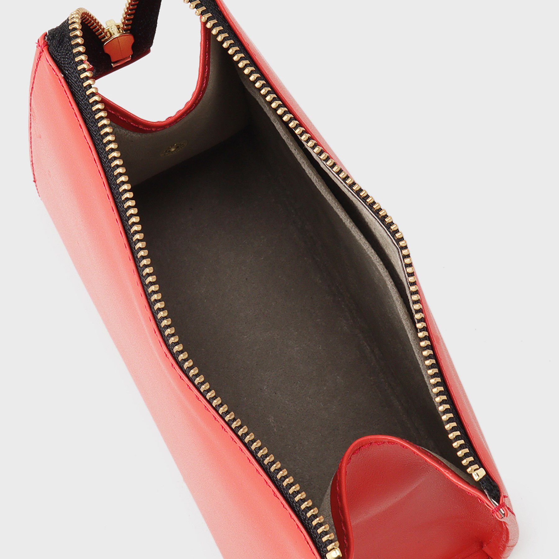 TAKEO KIKUCHI「レザーガジェットポーチ」|ポーチ|