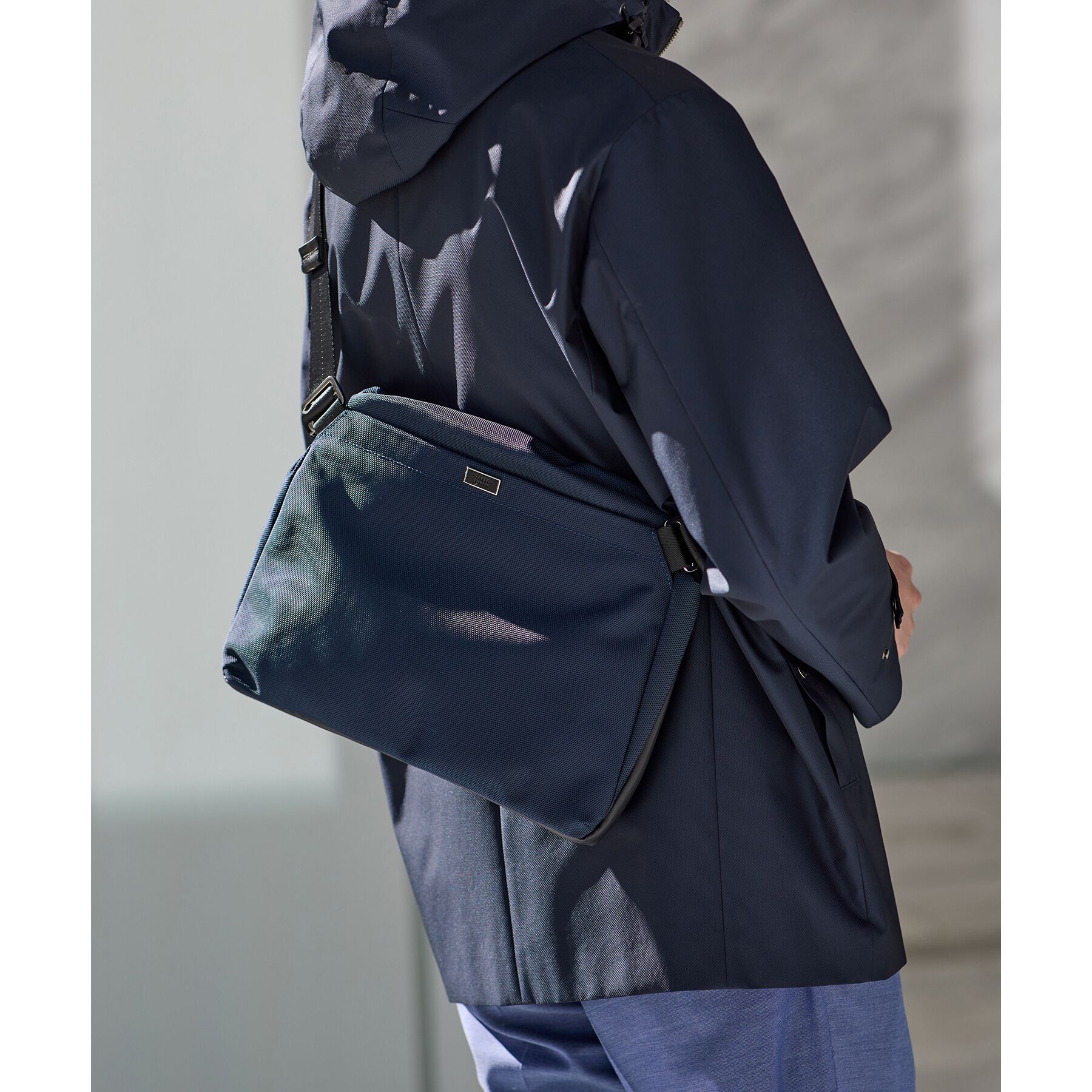 TAKEO KIKUCHI「【A4サイズ／横型】エクスパンドショルダー（L）」|ショルダー・メッセンジャー|