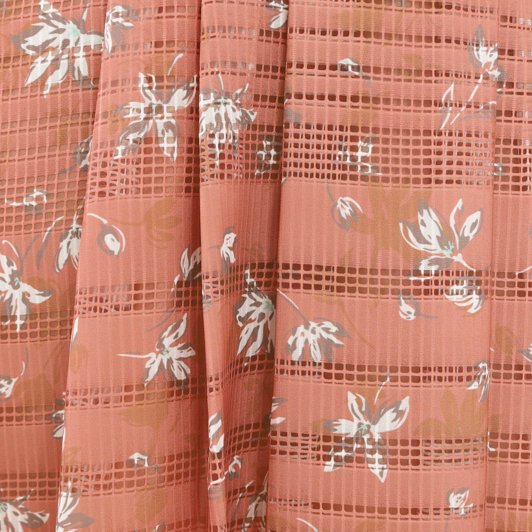 index「フラワータックフレアスカート【洗濯機洗い可/防シワ】」|スカート|