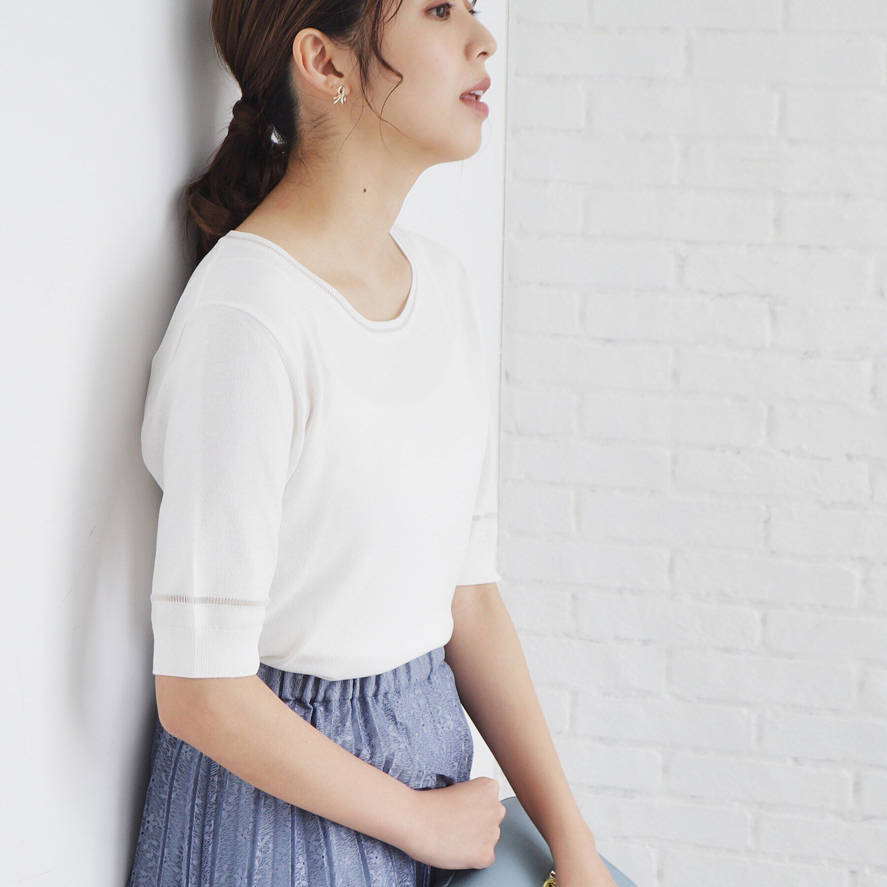 index「シアーラインデザインクルーネックニット/アンサンブル対応【洗濯機洗い可】」|ニット・セーター|オフホワイト(003