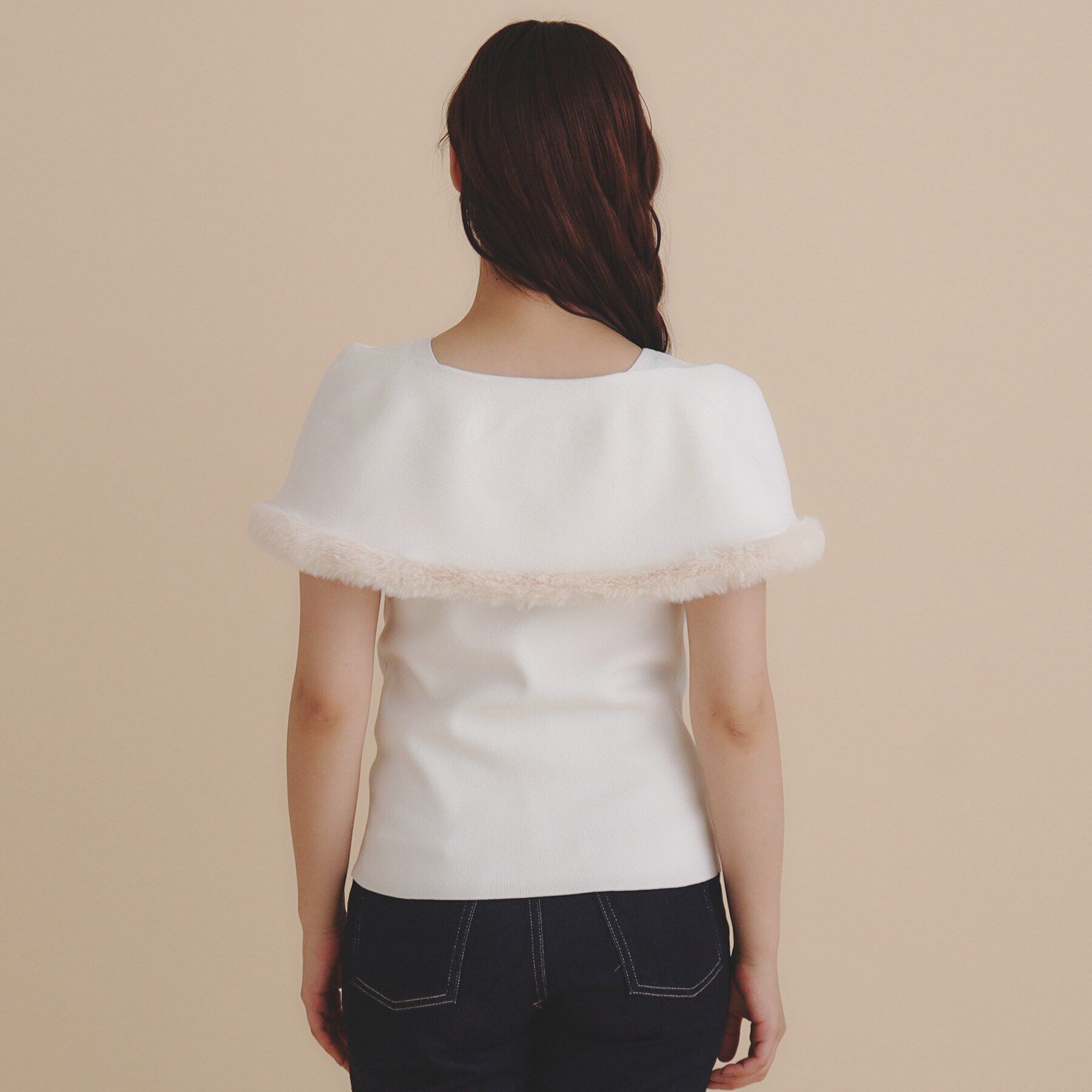 index「《美人百花掲載》ファートリミングケープニット【洗濯機洗い可】」|ニット・セーター|