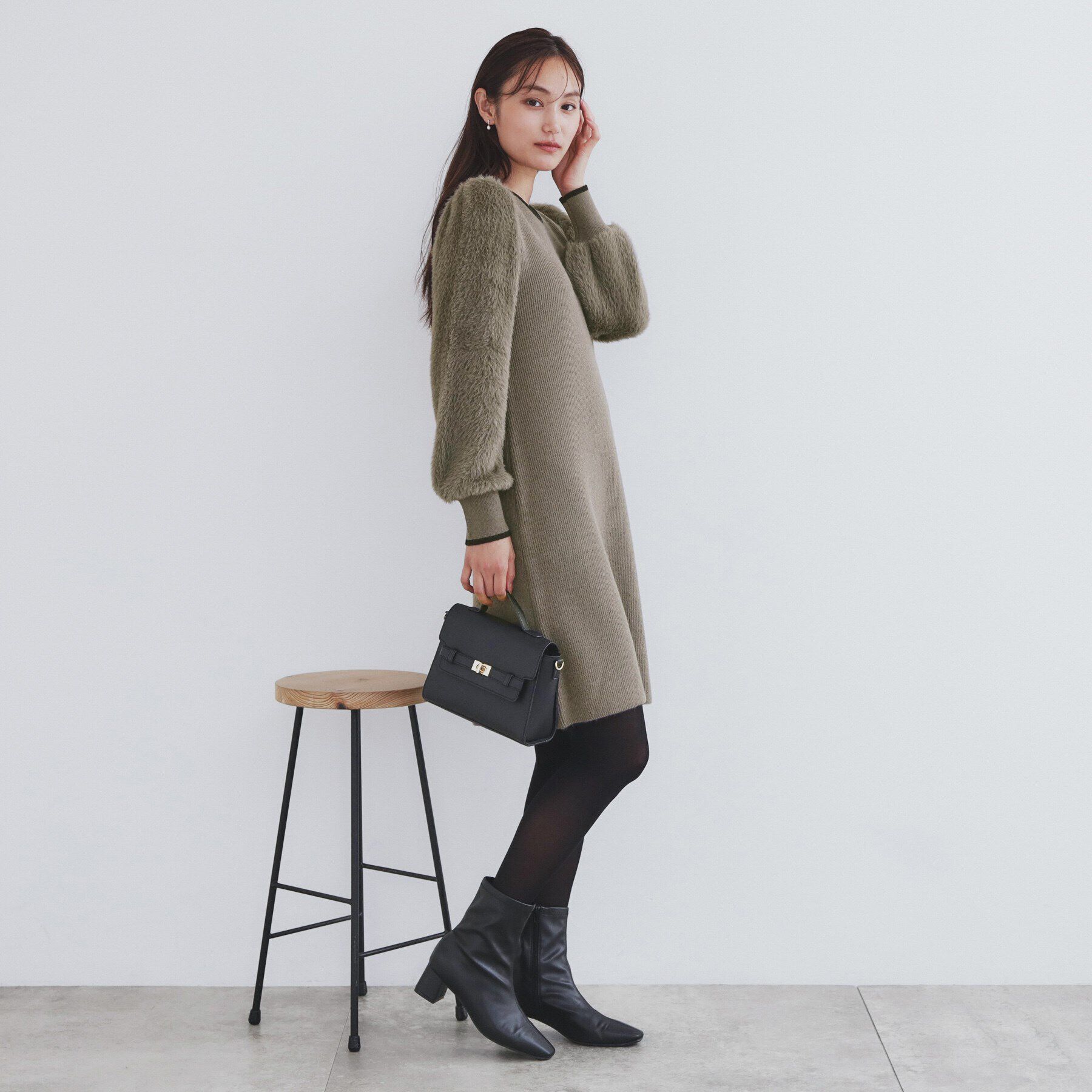 index「《美人百花掲載》バイカラーフェザースリーブミニワンピース【洗濯機洗い可】」|ワンピース|