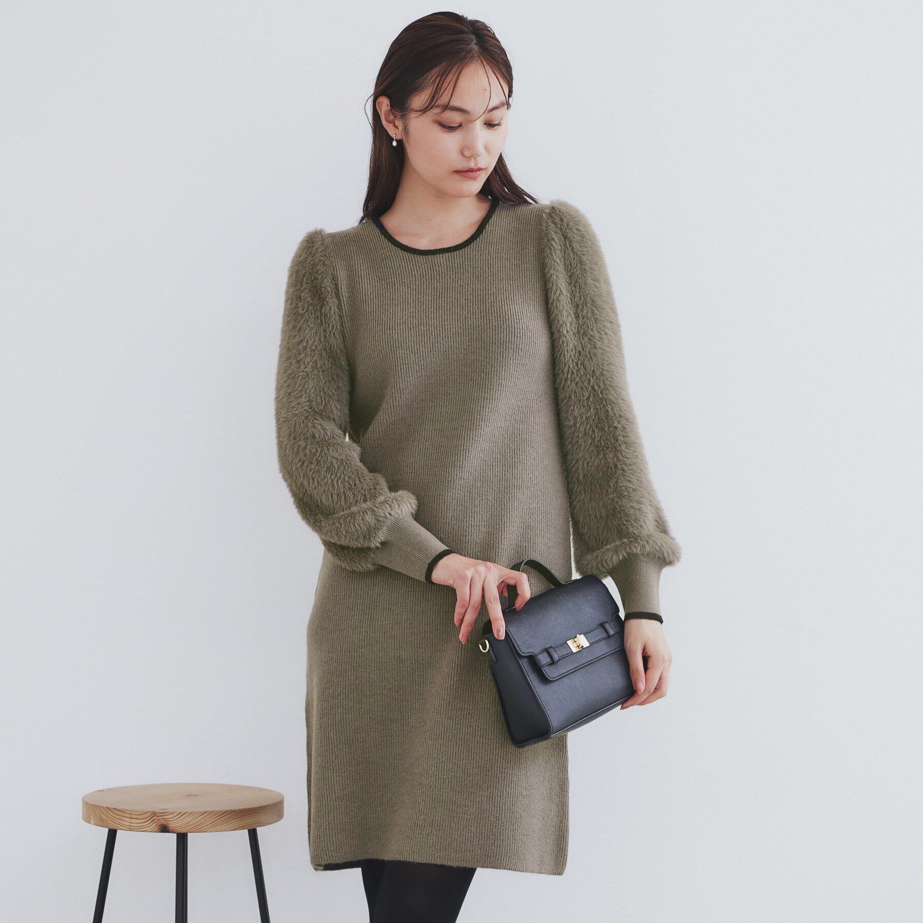 index「《美人百花掲載》バイカラーフェザースリーブミニワンピース【洗濯機洗い可】」|ワンピース|トープ(054)