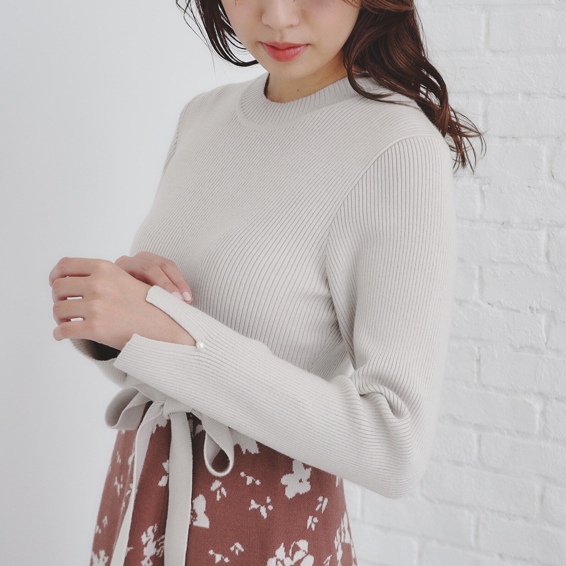 index「フラワージャカードフレアニットワンピース【洗濯機洗い可】」|ワンピース|