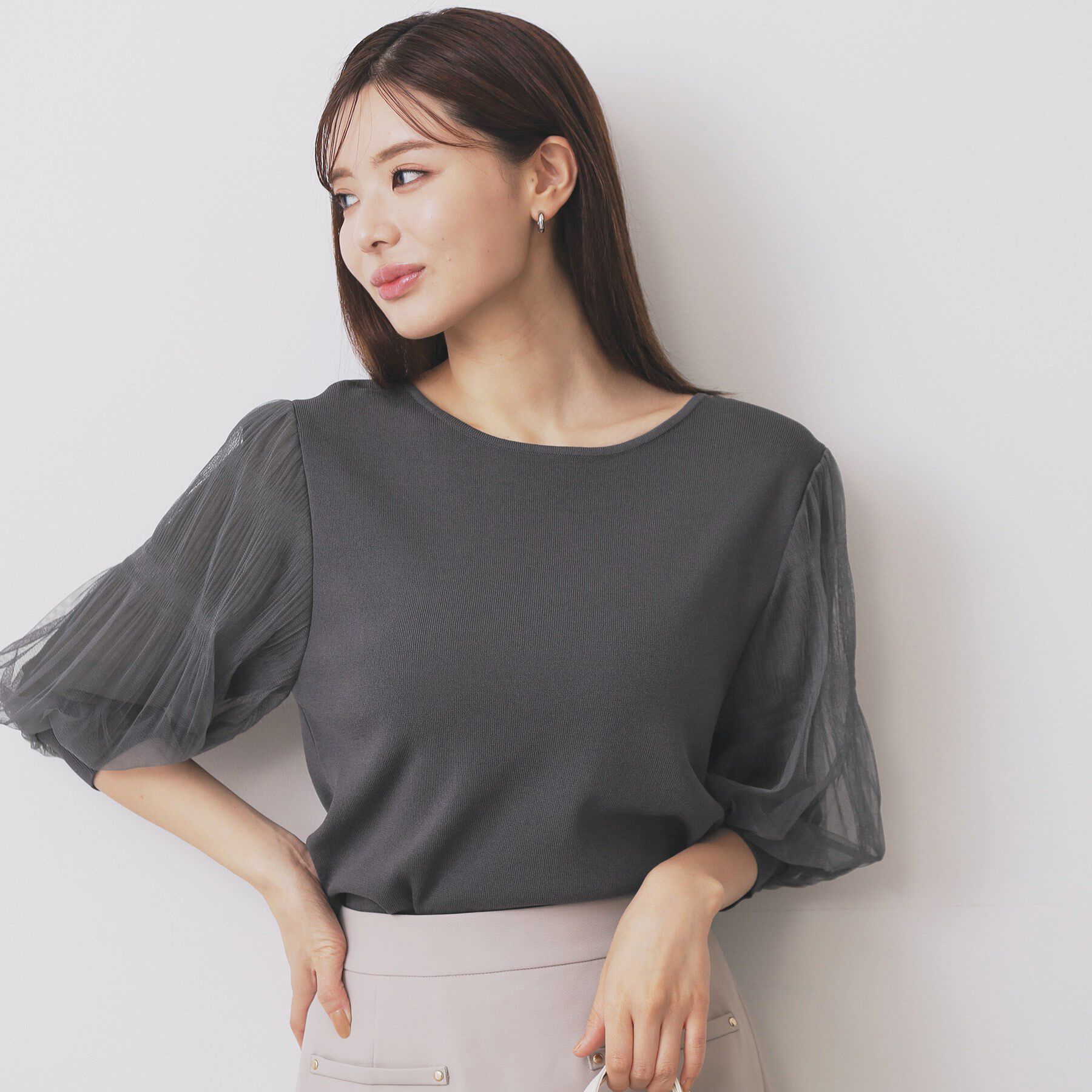 index「《5色展開》マジョリカプリーツスリーブニット【洗濯機洗い可】」|ニット・セーター|チャコールグレー(0