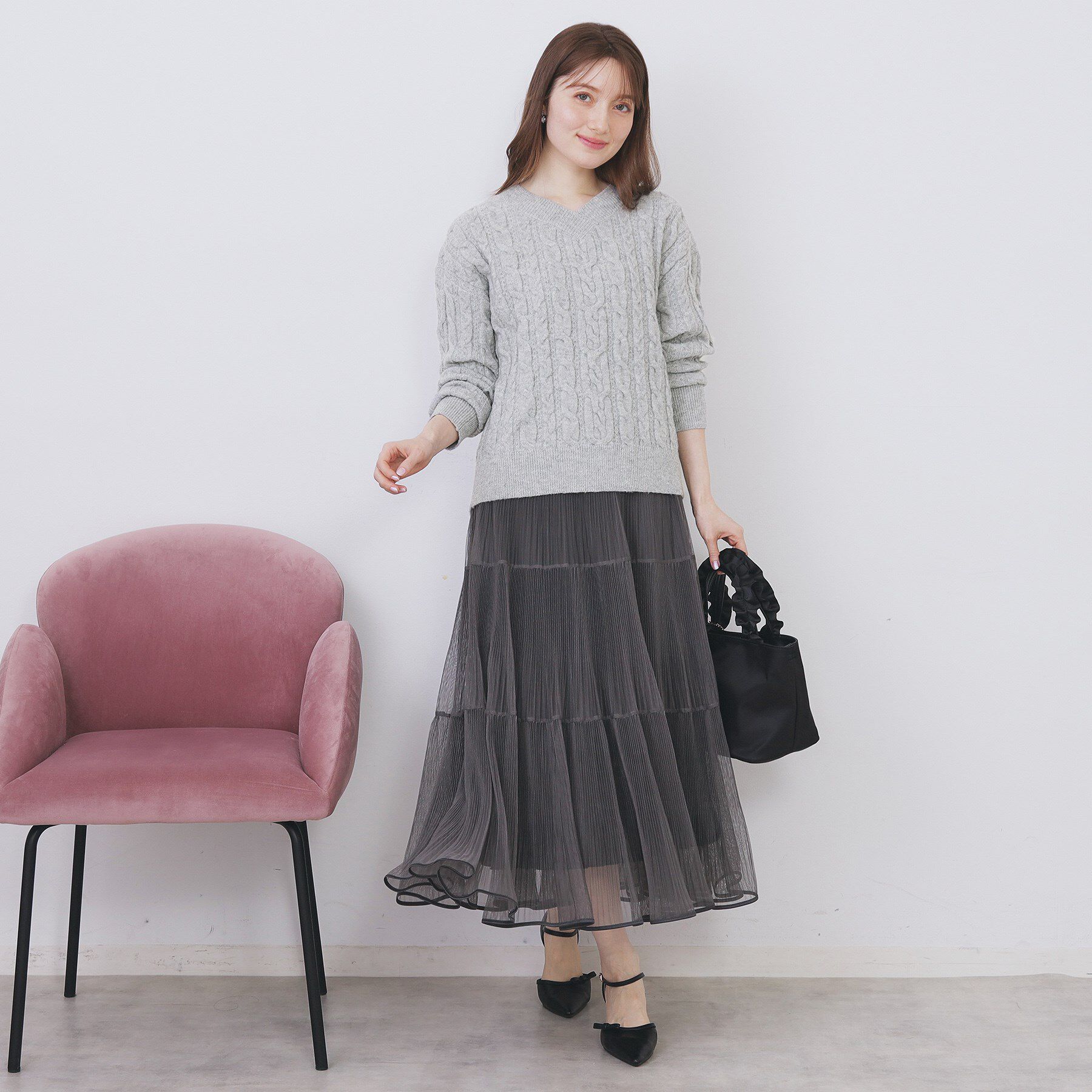 index「ラメ混ファンシーケーブルVネックニット【洗濯機OK】」|ニット・セーター|