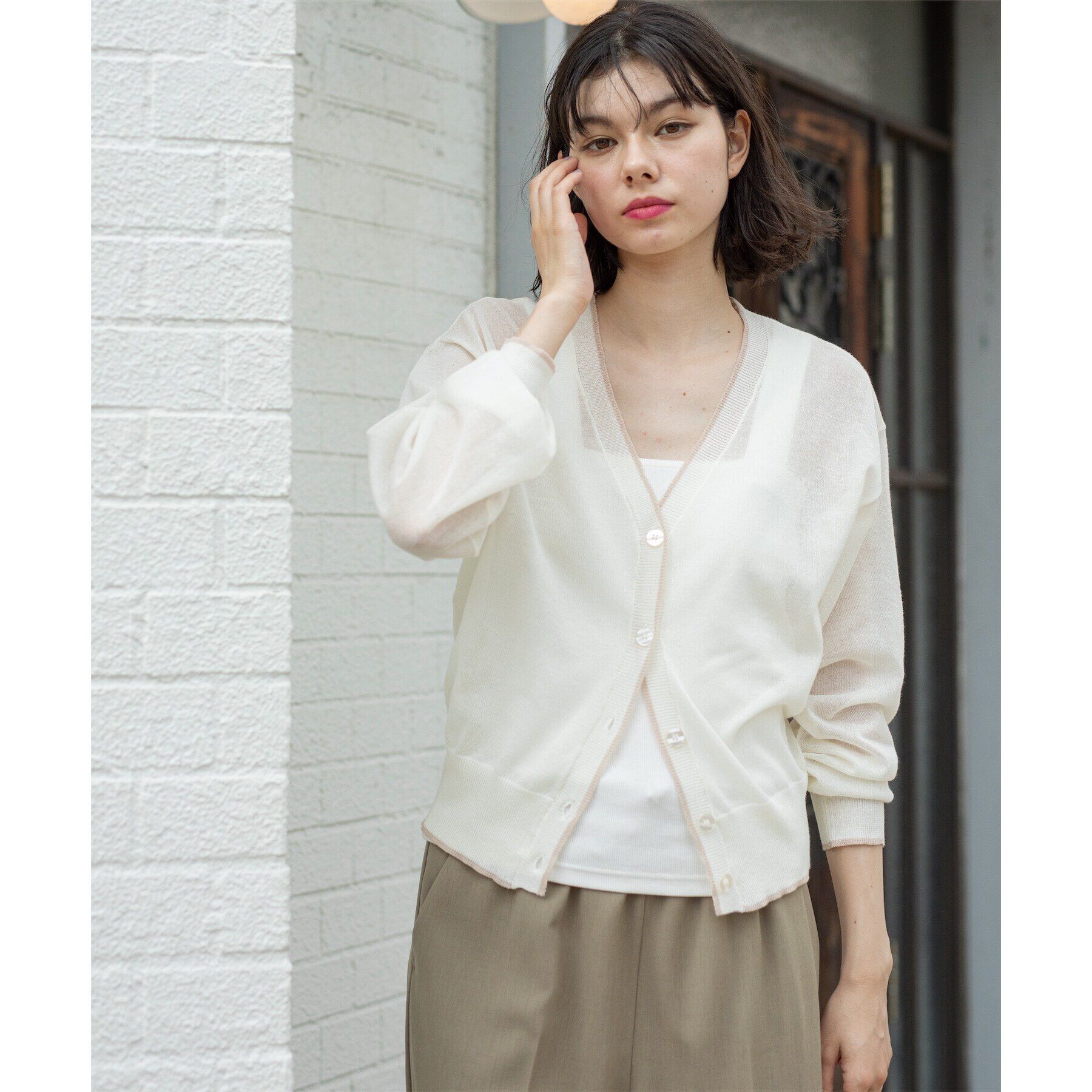 OPAQUE.CLIP「配色ラインVネックシアーカーディガン【洗濯機洗い可】」|カーディガン|
