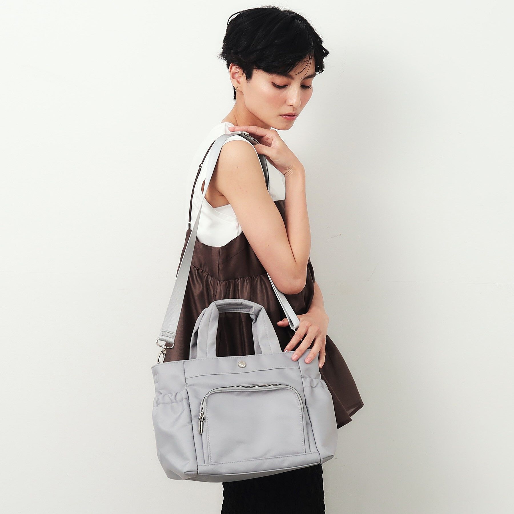 OPAQUE.CLIP「【撥水加工／マルチポケット／2WAY】フロントポケットデザインミドルトートバッグ」|トートバッグ|