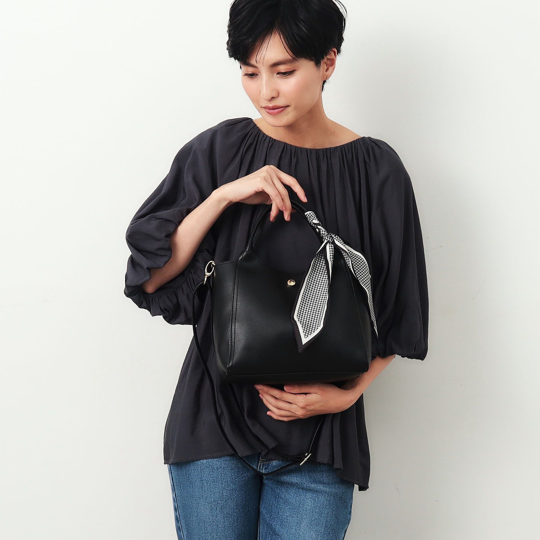 OPAQUE.CLIP「【2WAY】千鳥柄スカーフ付き合皮ミドルトートバッグ」|トートバッグ|