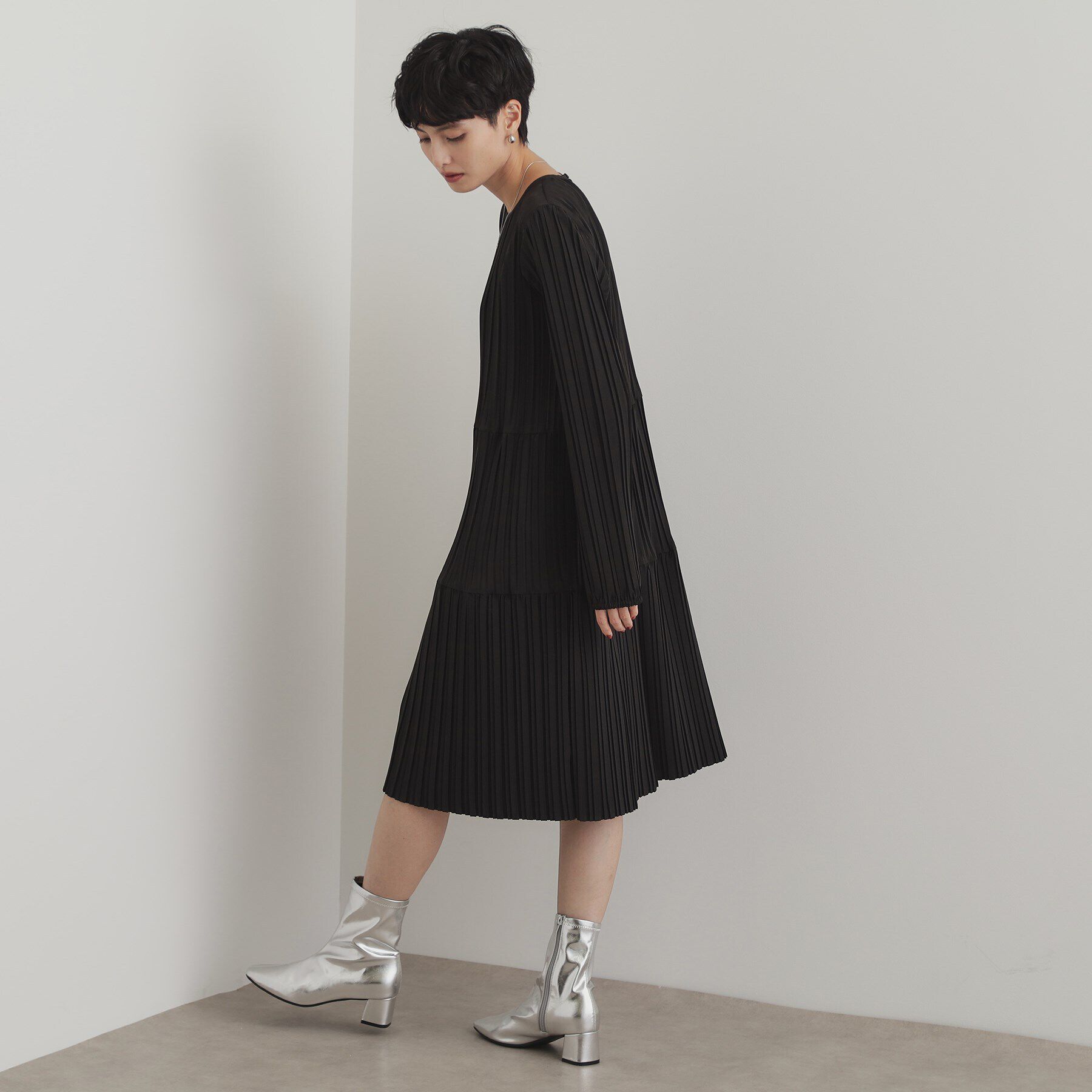 OPAQUE.CLIP「プリーツティアードミニワンピース【洗濯機洗い可】」|ワンピース|