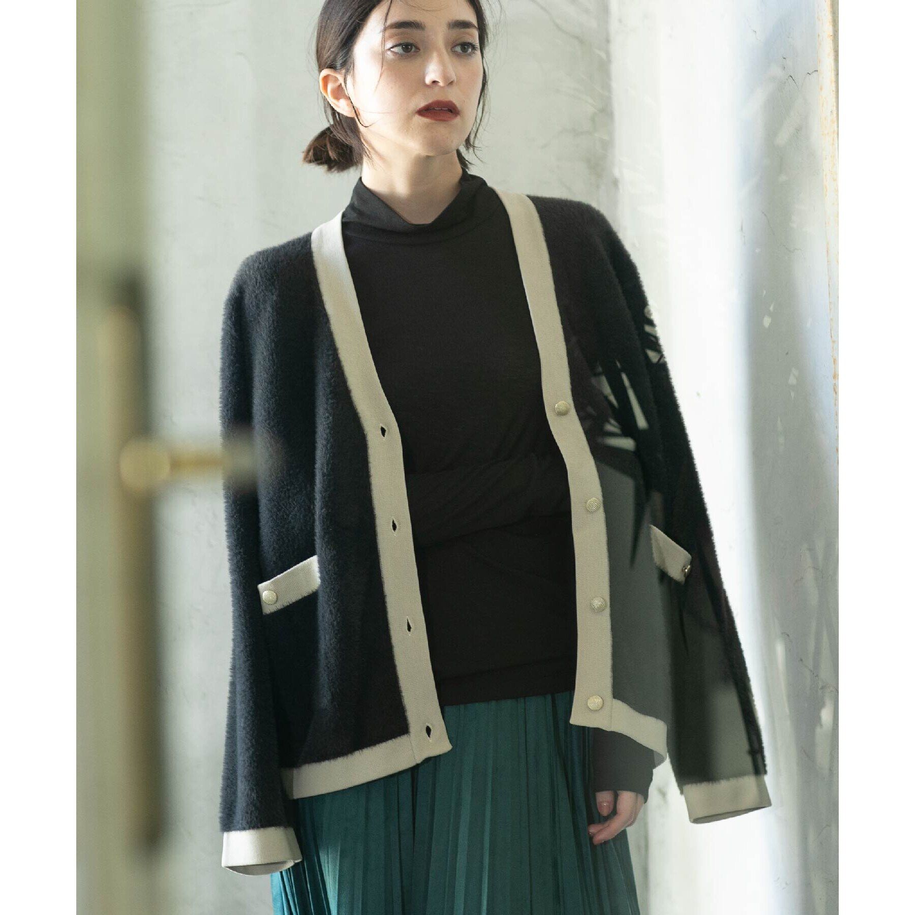 OPAQUE.CLIP「フェザーヤーン配色Vネックカーディガン【洗濯機洗い可】」|カーディガン|