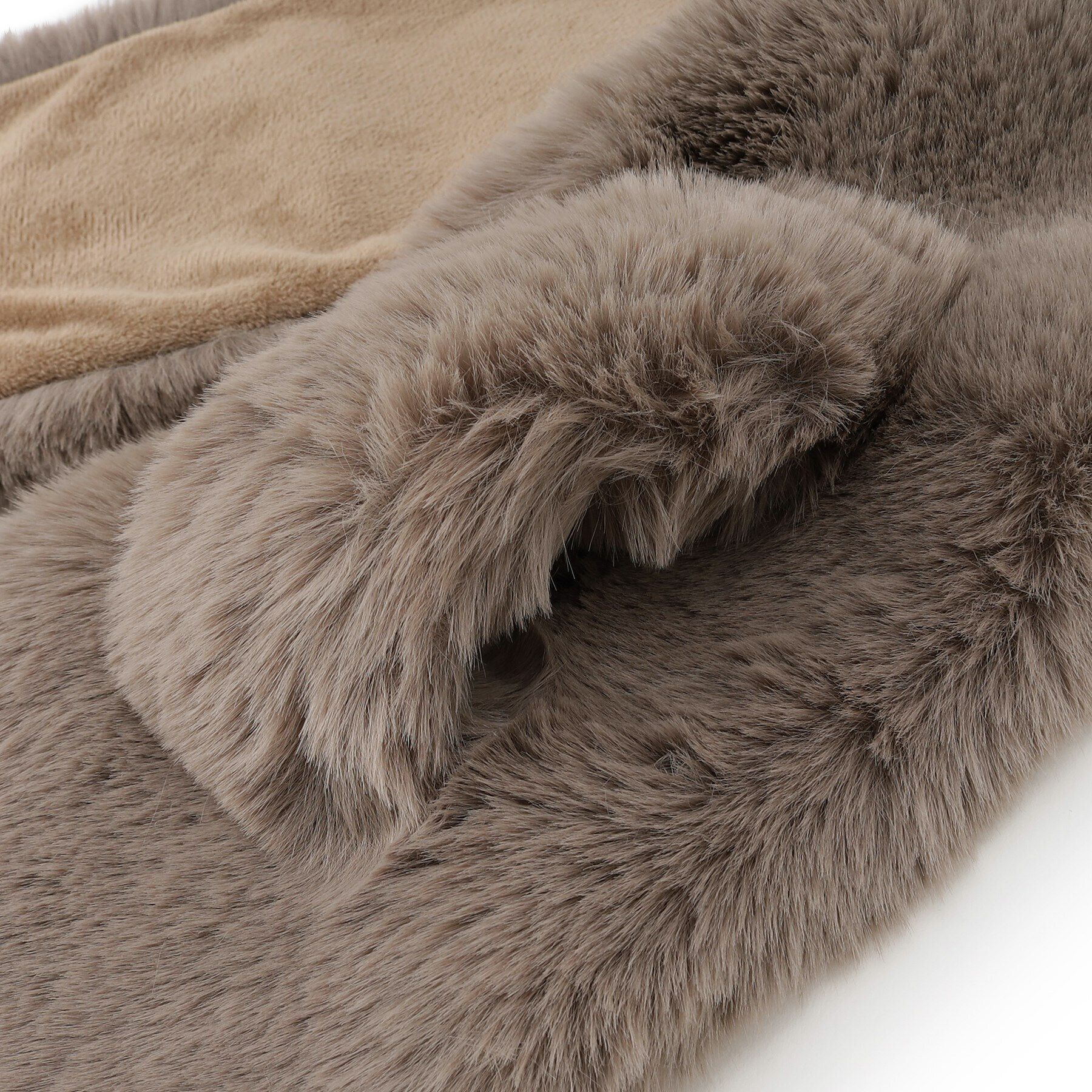 OPAQUE.CLIP「フェイクファー差し込みティペット」|ストール|