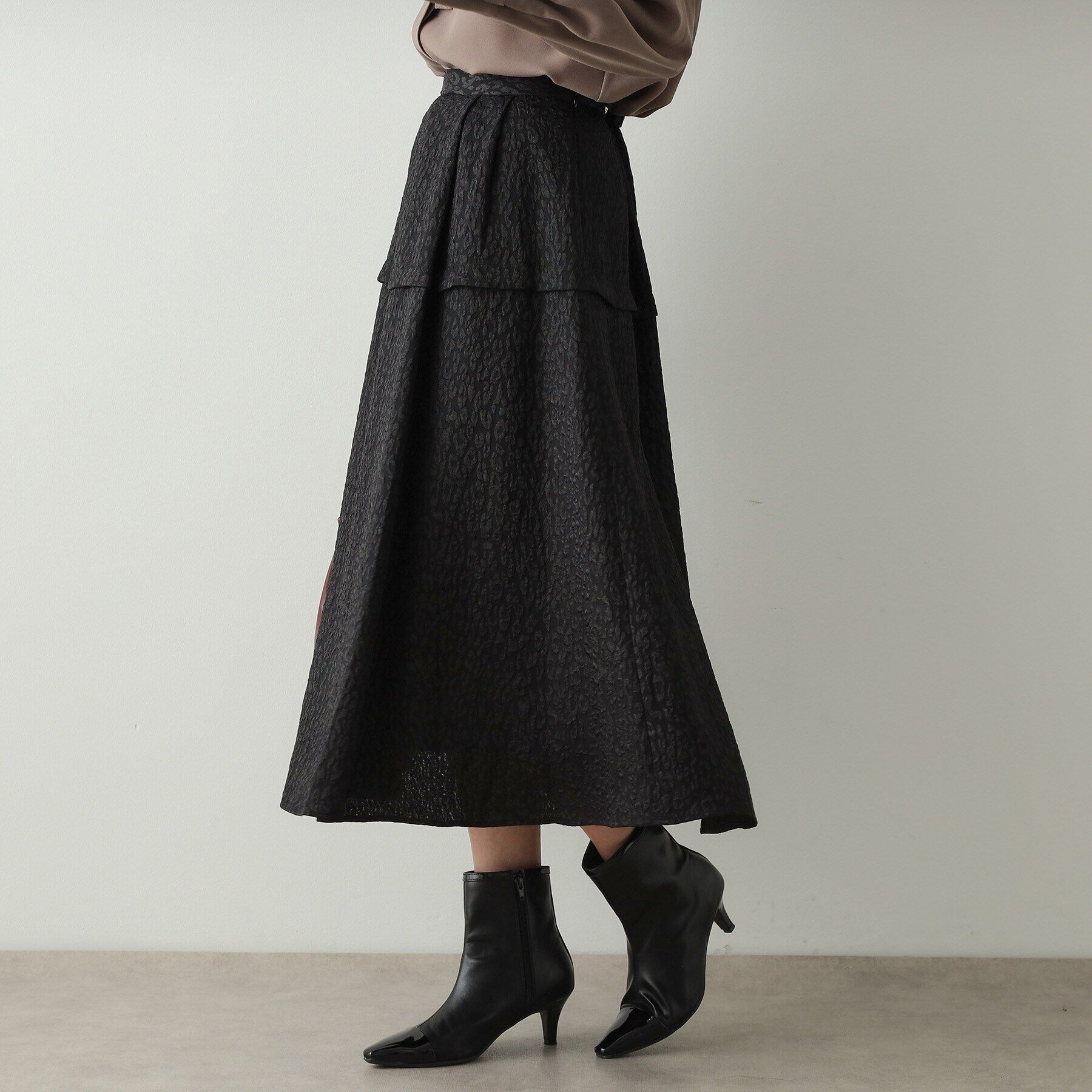 OPAQUE.CLIP「《美人百花掲載》レオパードジャカード フレアスカート【洗濯機洗い可】」|スカート|