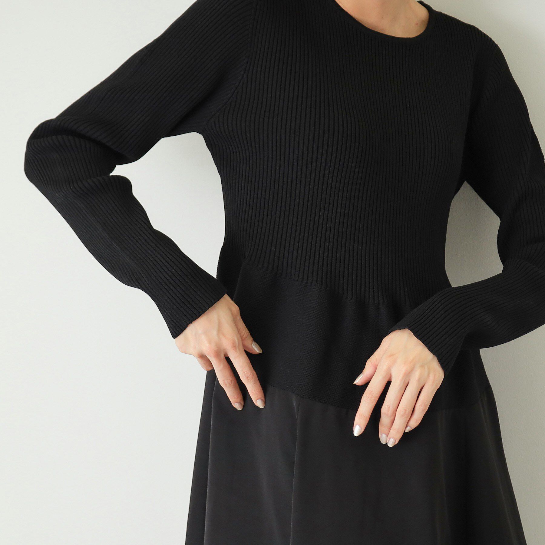 OPAQUE.CLIP「シームレスニット&times;フハクドッキングワンピース【洗濯機洗い可】」|ワンピース|