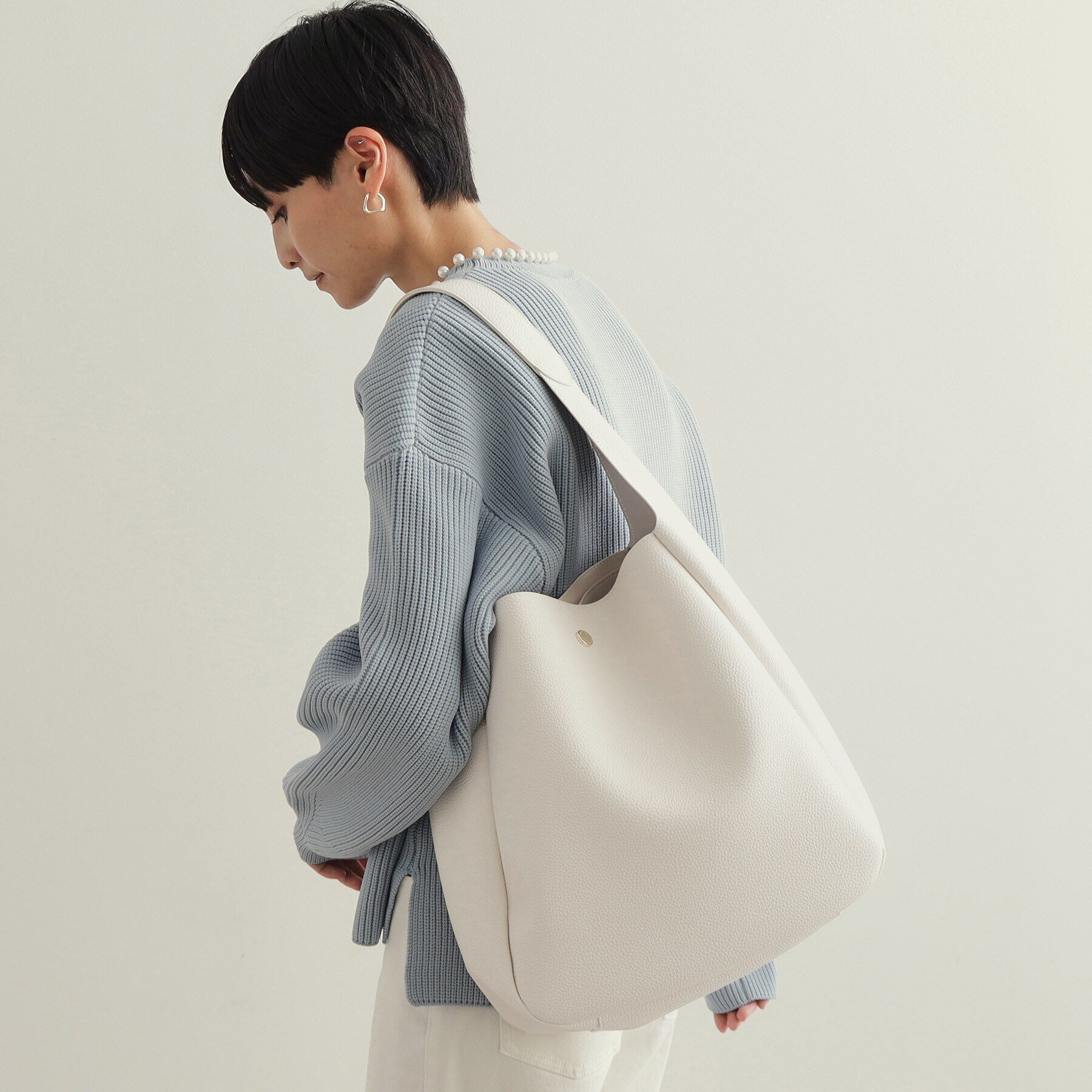 OPAQUE.CLIP「【軽量/A4サイズ対応】シュリンク合皮ワンハンドルトートバッグ」|トートバッグ|