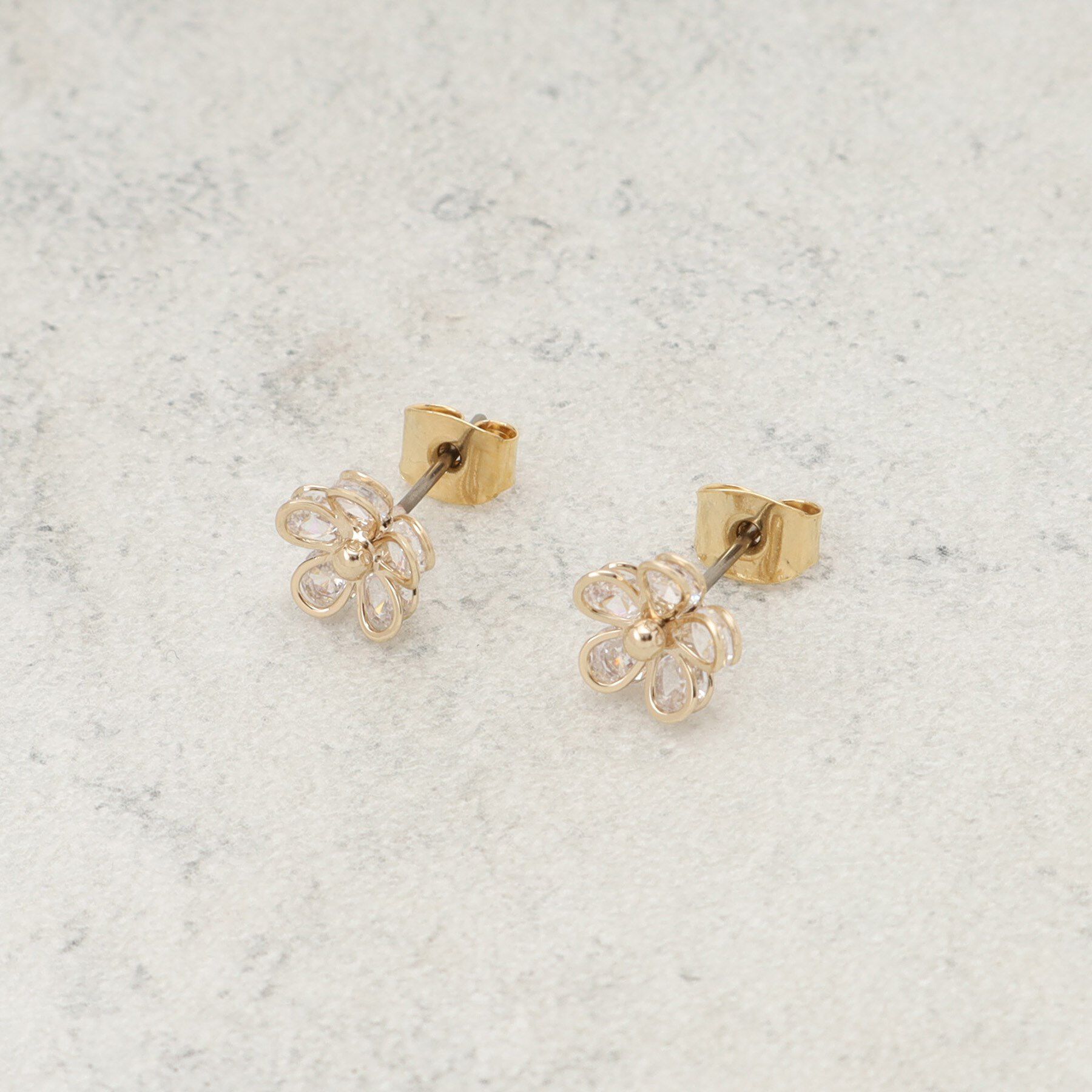 OPAQUE.CLIP「フラワーモチーフメタルミニピアス」|ピアス|