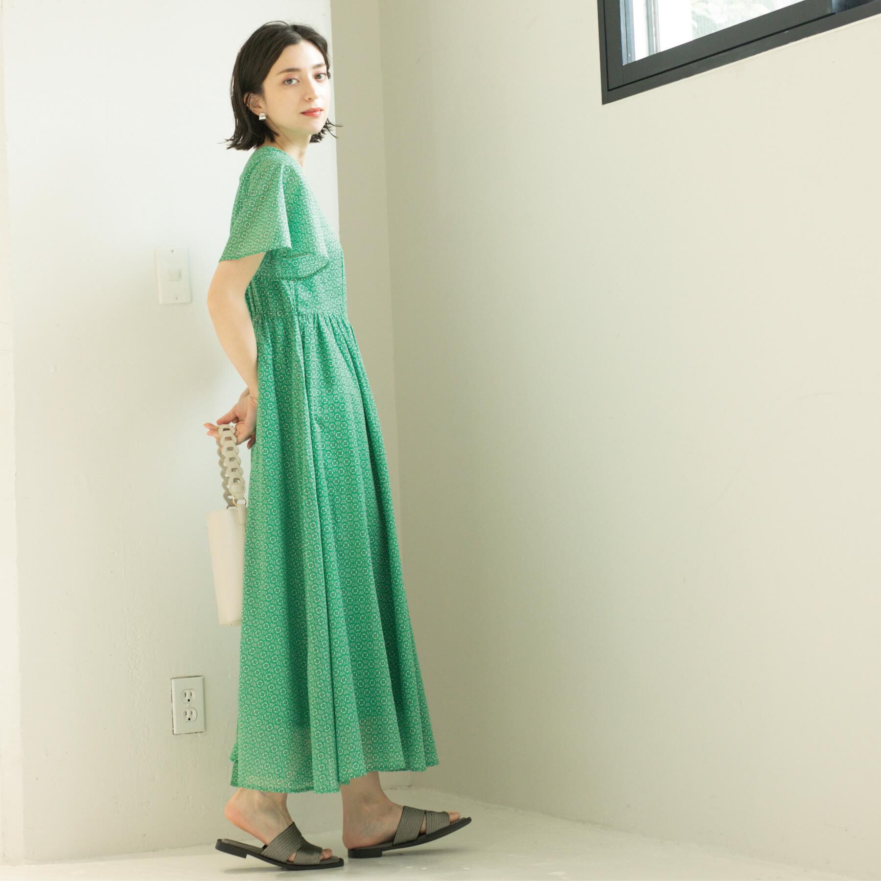 OPAQUE.CLIP「Vネックフィット＆フレアドレス/オーガニックコットン混【洗濯機洗い可】」|ワンピース|