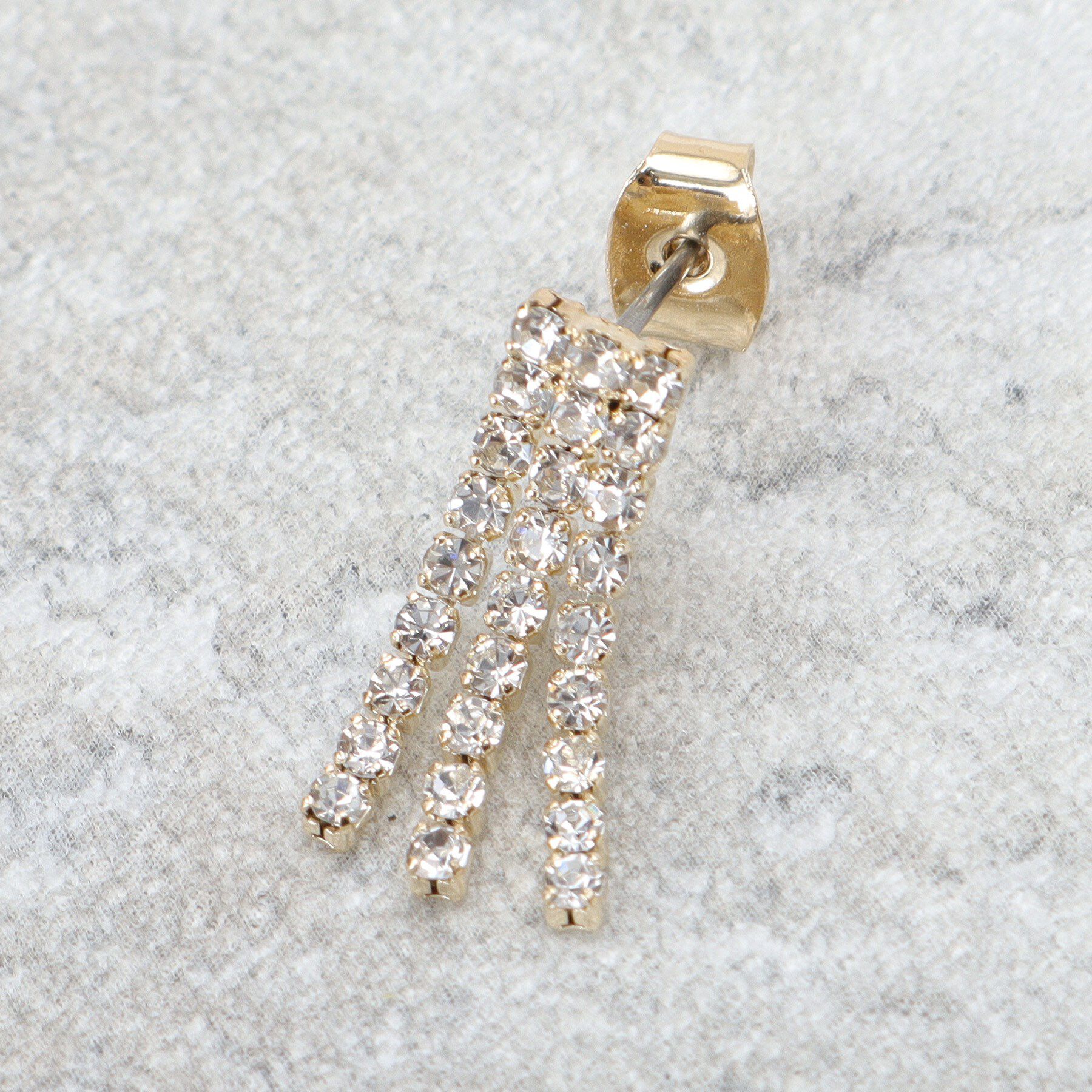 OPAQUE.CLIP「しゃらしゃらビジューピアス」|ピアス|