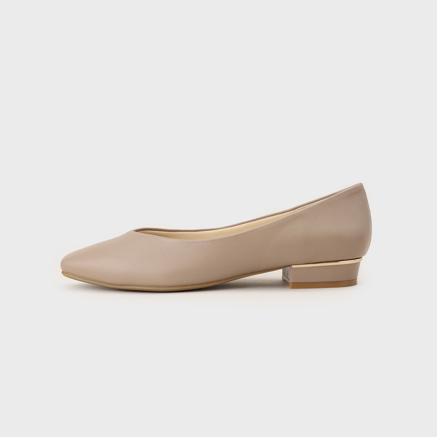 OPAQUE.CLIP「【抗菌防臭加工/生活防水】メタルパーツVフラットパンプス」|パンプス|