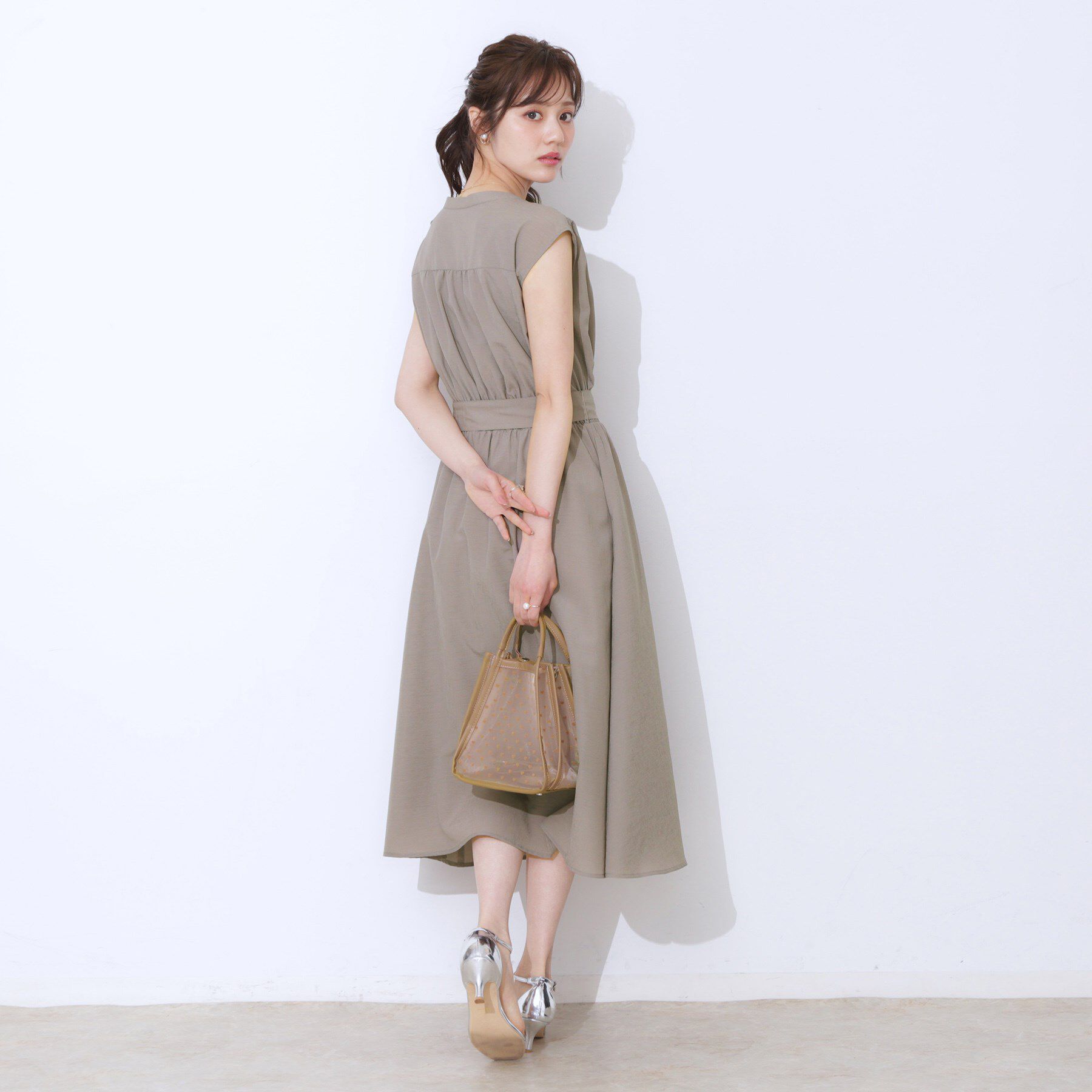 Couture broach「【ドライタッチ・しわになりにくい・通勤】麻調シャツワンピース」|ワンピース|