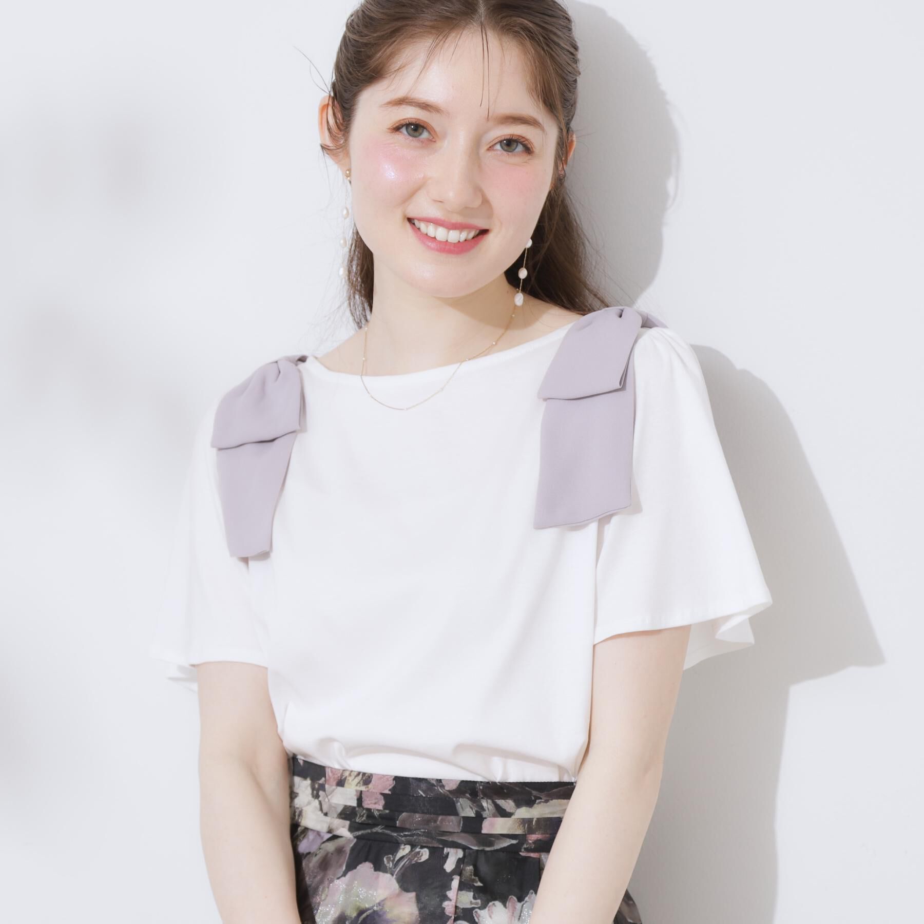 Couture broach「【リボン・マシンウォッシャブル・UV機能・接触冷感】肩リボントップス」|Tシャツ・カットソー|オフホワイト(003