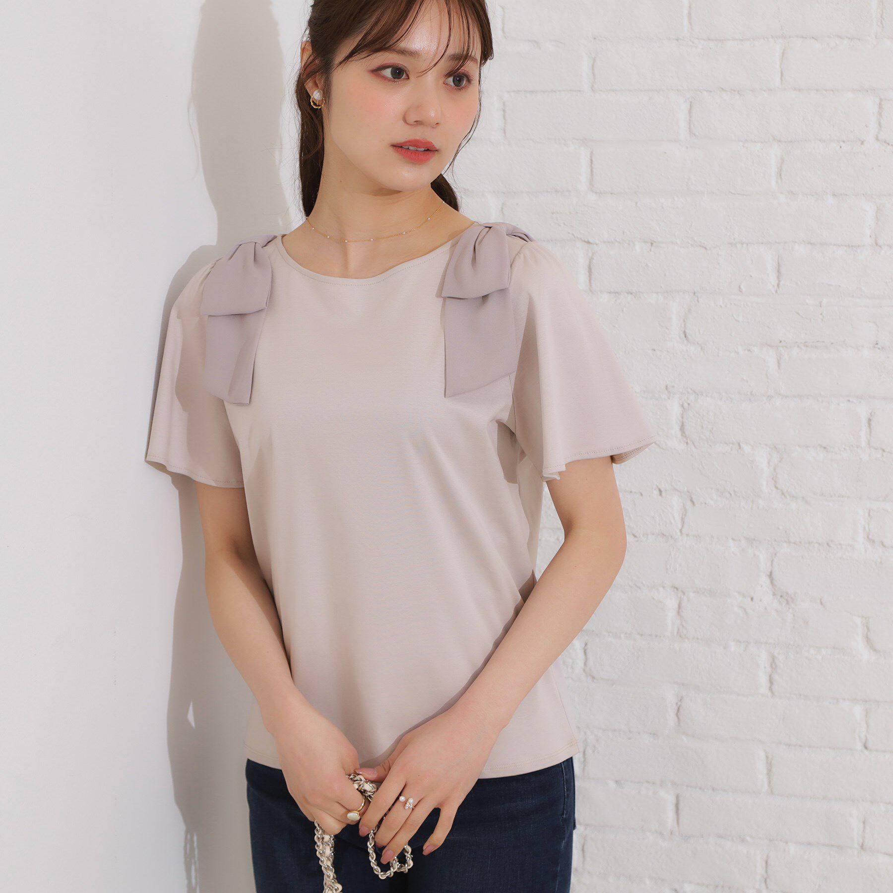 Couture broach「【リボン・マシンウォッシャブル・UV機能・接触冷感】肩リボントップス」|Tシャツ・カットソー|