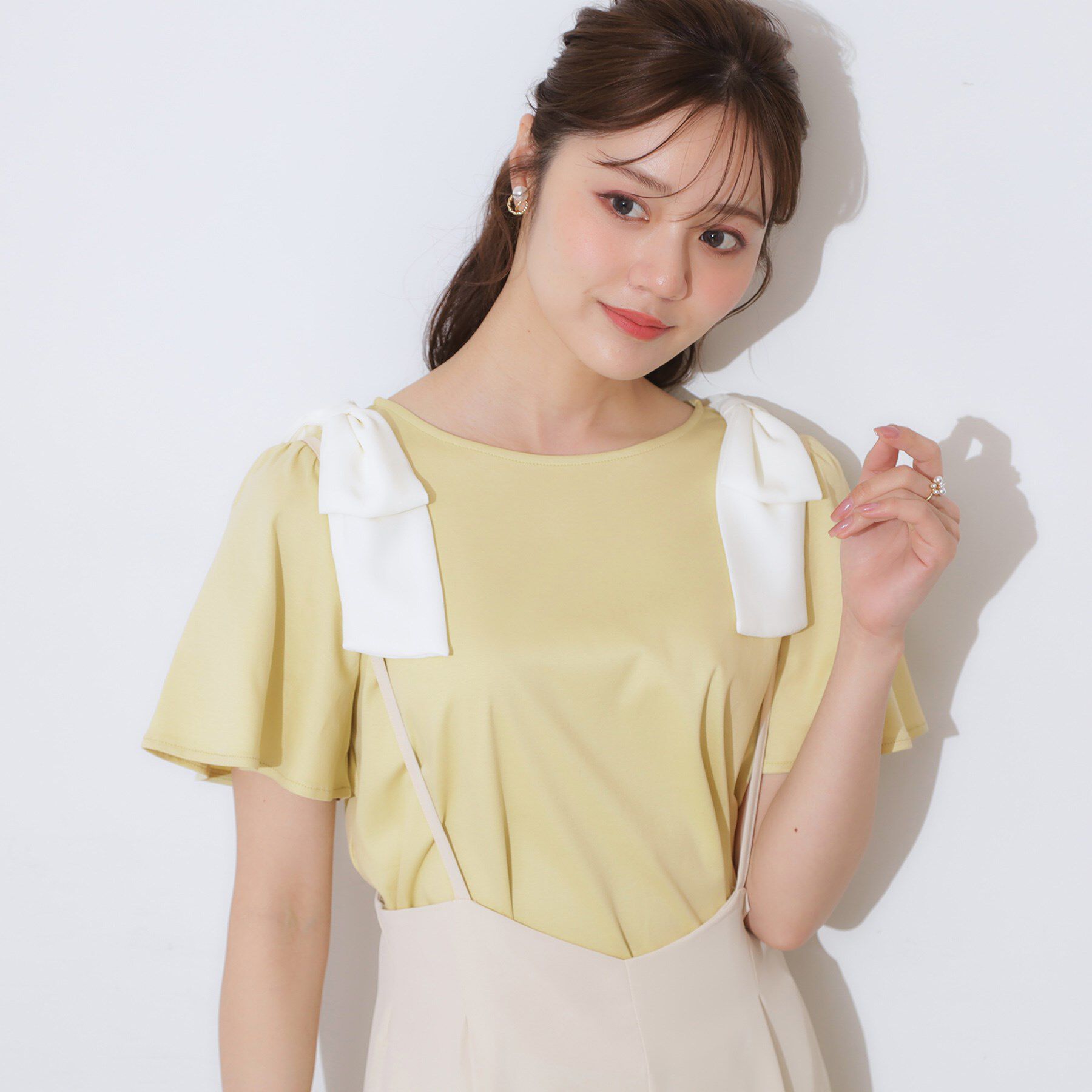 Couture broach「【リボン・マシンウォッシャブル・UV機能・接触冷感】肩リボントップス」|Tシャツ・カットソー|