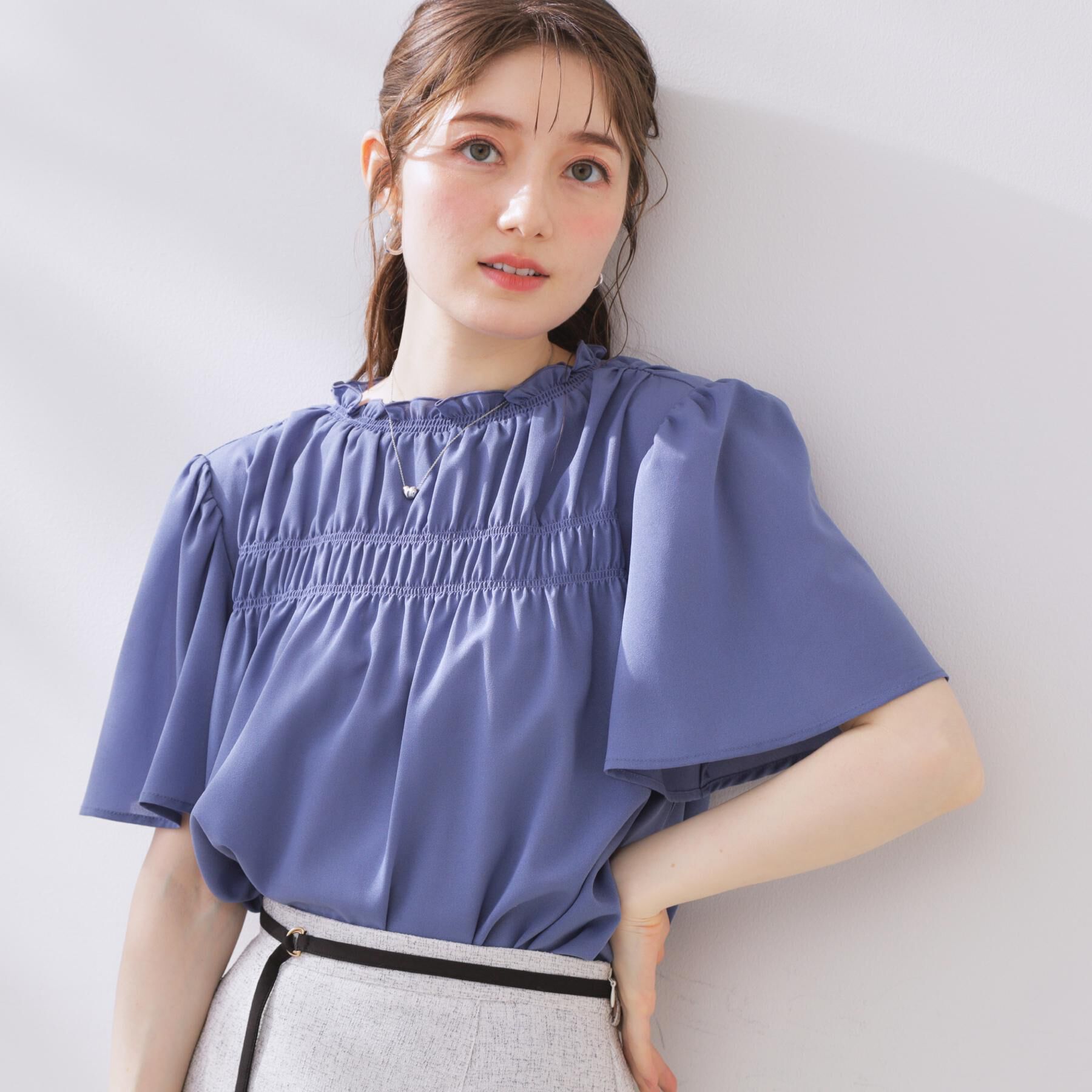 Couture broach「【二の腕カバー・通勤】シャーリングシアーブラウス」|シャツ・ブラウス|