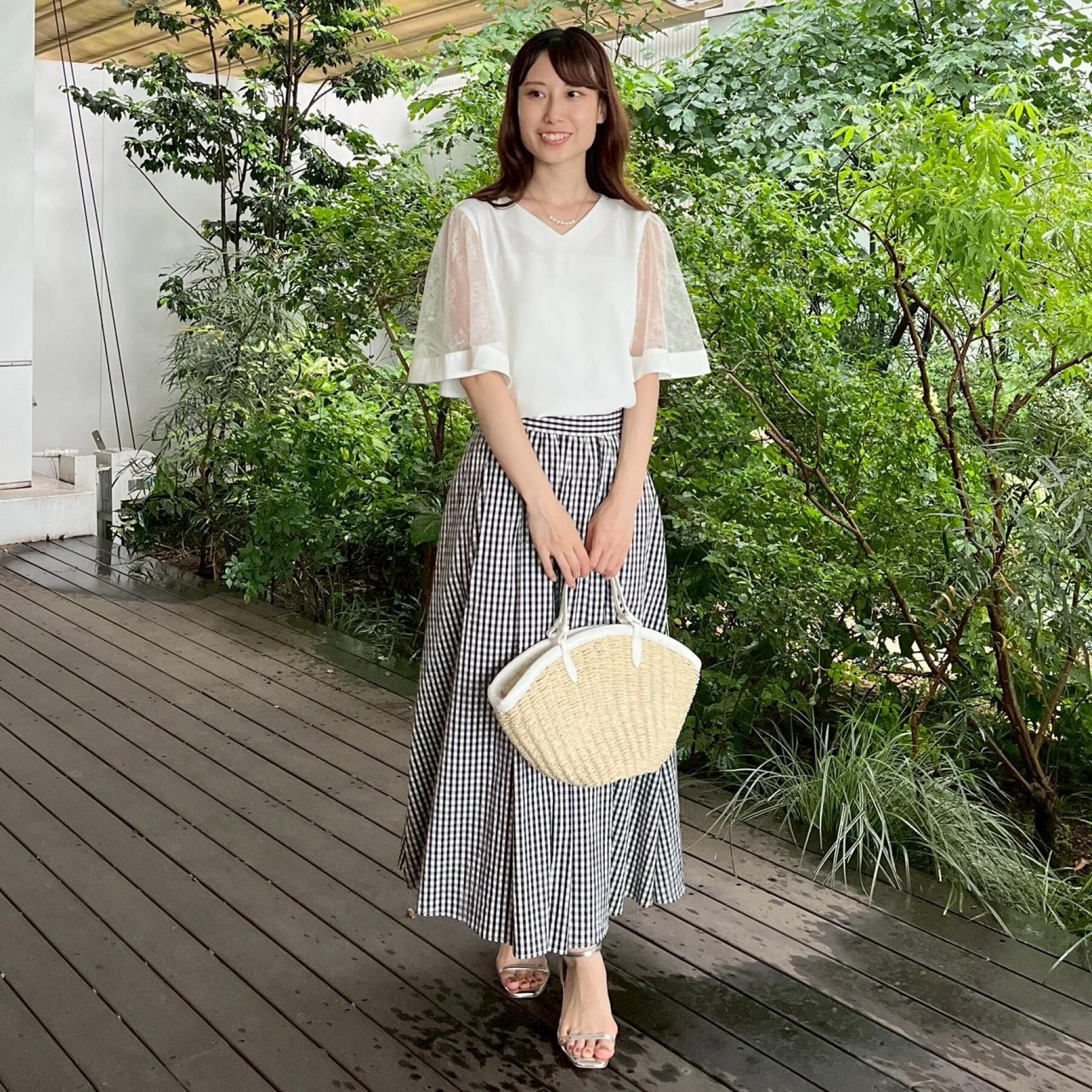 Couture broach「【マシンウォッシャブル・シアー・細見え】Vネック袖レースフレアブラウス」|シャツ・ブラウス|