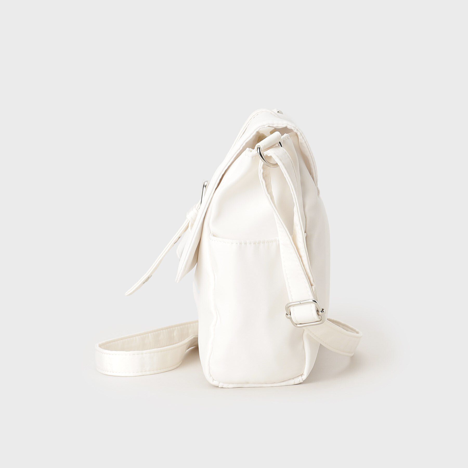 PINK-latte「ハトメショルダー」|ショルダー・メッセンジャー|