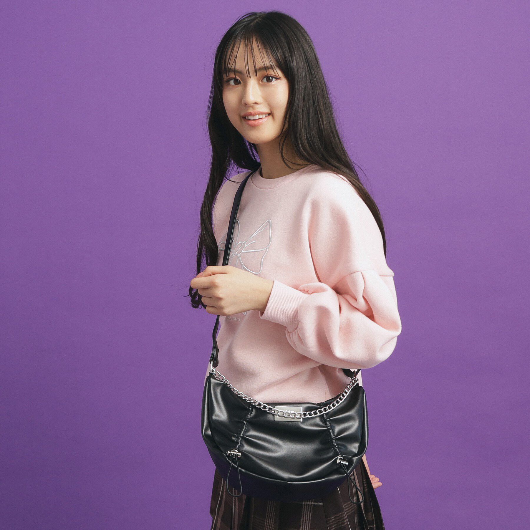 PINK-latte「プレートドロストショルダー」|ショルダー・メッセンジャー|ブラック(019)