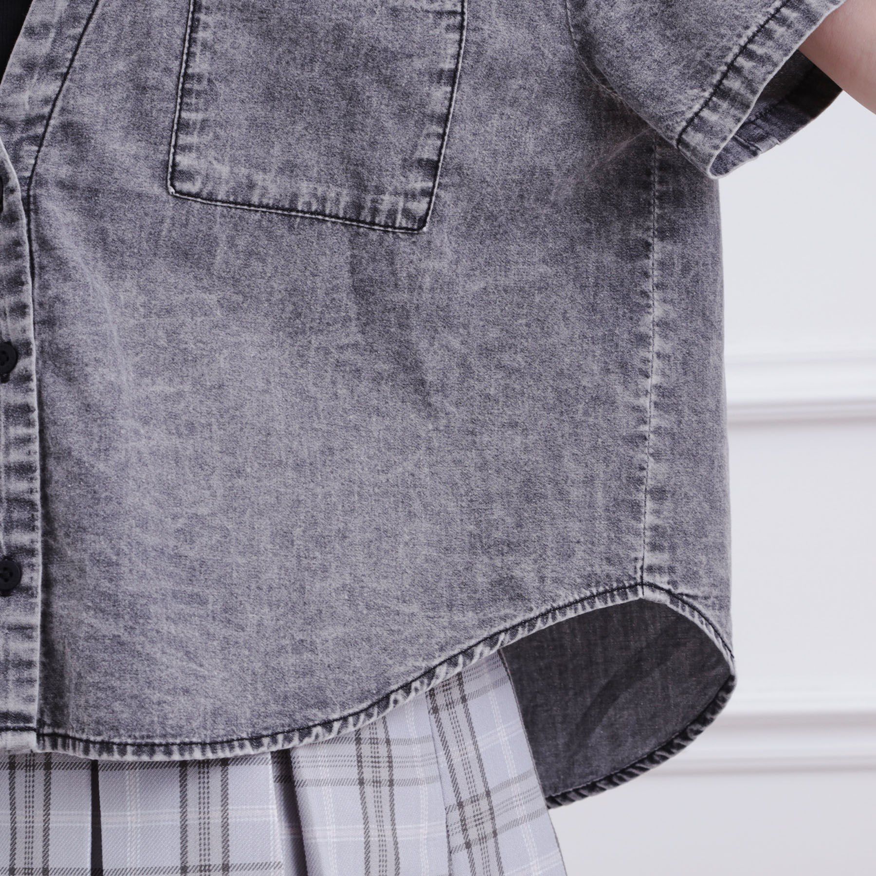 PINK-latte「肩あきデニムドッキングシャツ」|シャツ・ブラウス|