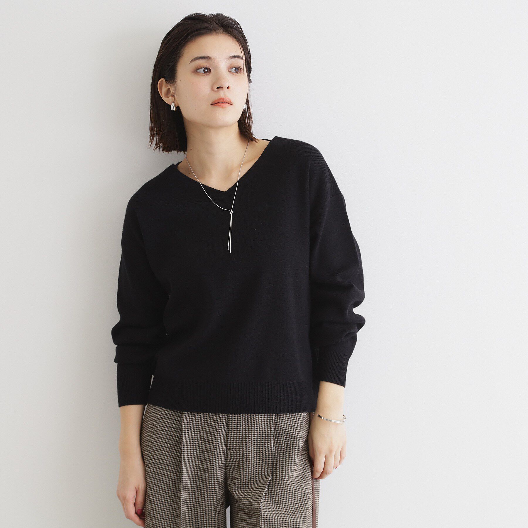 THE SHOP TK「【毛玉になりにくい／静電気防止】Vネックニット／洗える」|ニット・セーター|ブラック(019)