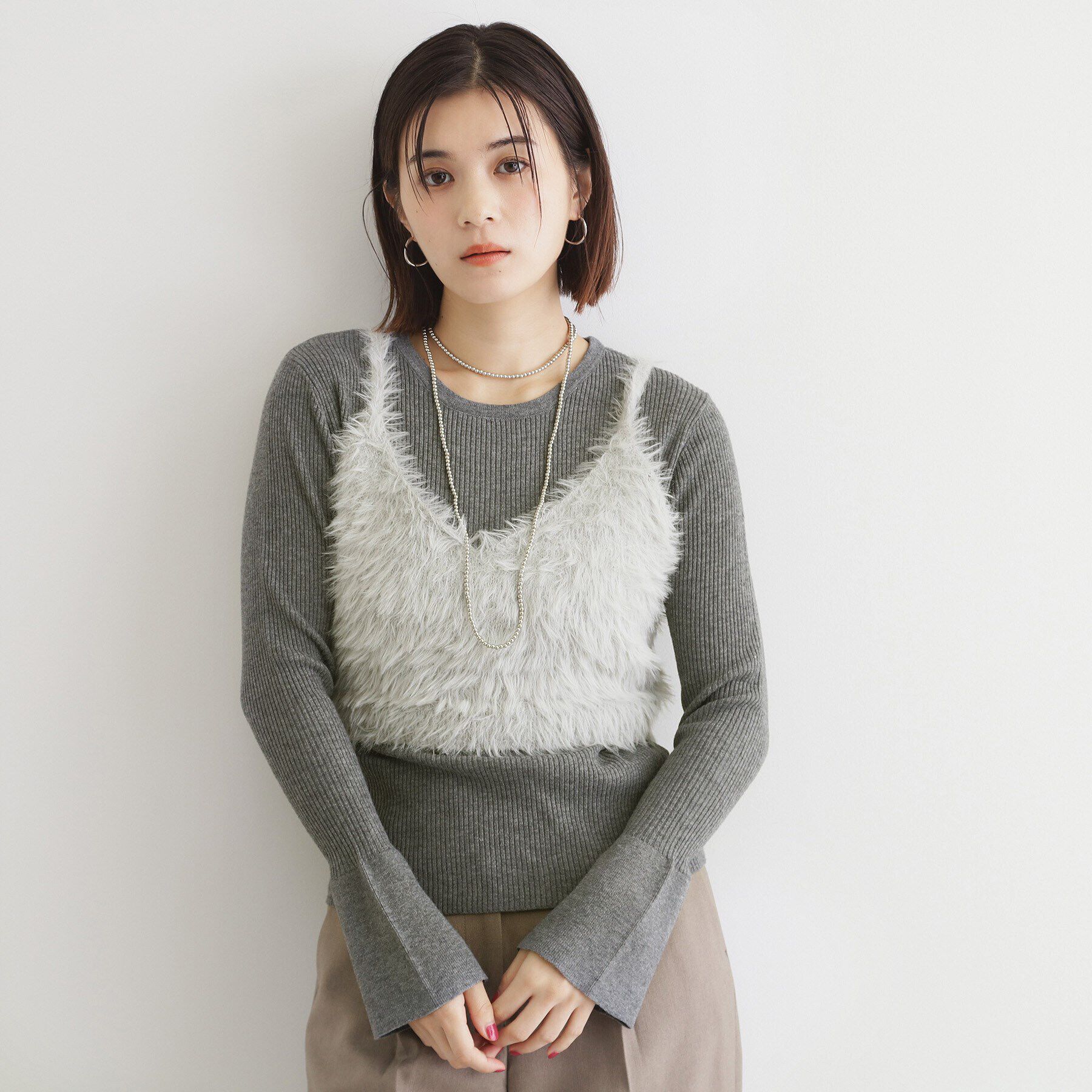 THE SHOP TK「【＠BAILA掲載】ふわふわビスチェ&times;フレア袖ニット/セットアイテム」|ニット・セーター|ﾁｬｺｰﾙｸﾞﾚｰ(014)