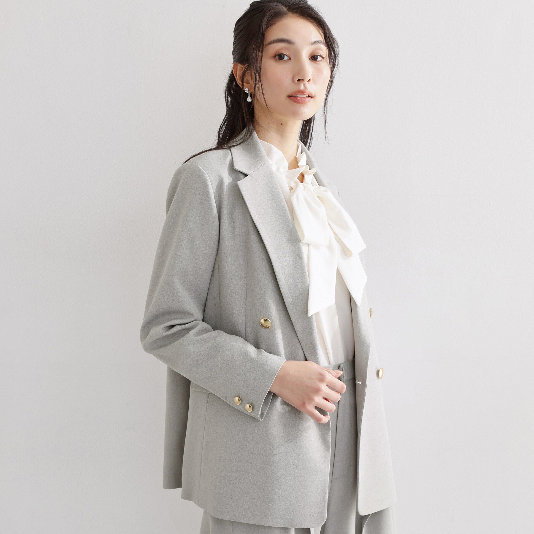 THE SHOP TK「【通勤・セレモニー】CAVIAN 金ボタンダブルブレストジャケット」|テーラードジャケット|グレー(012)