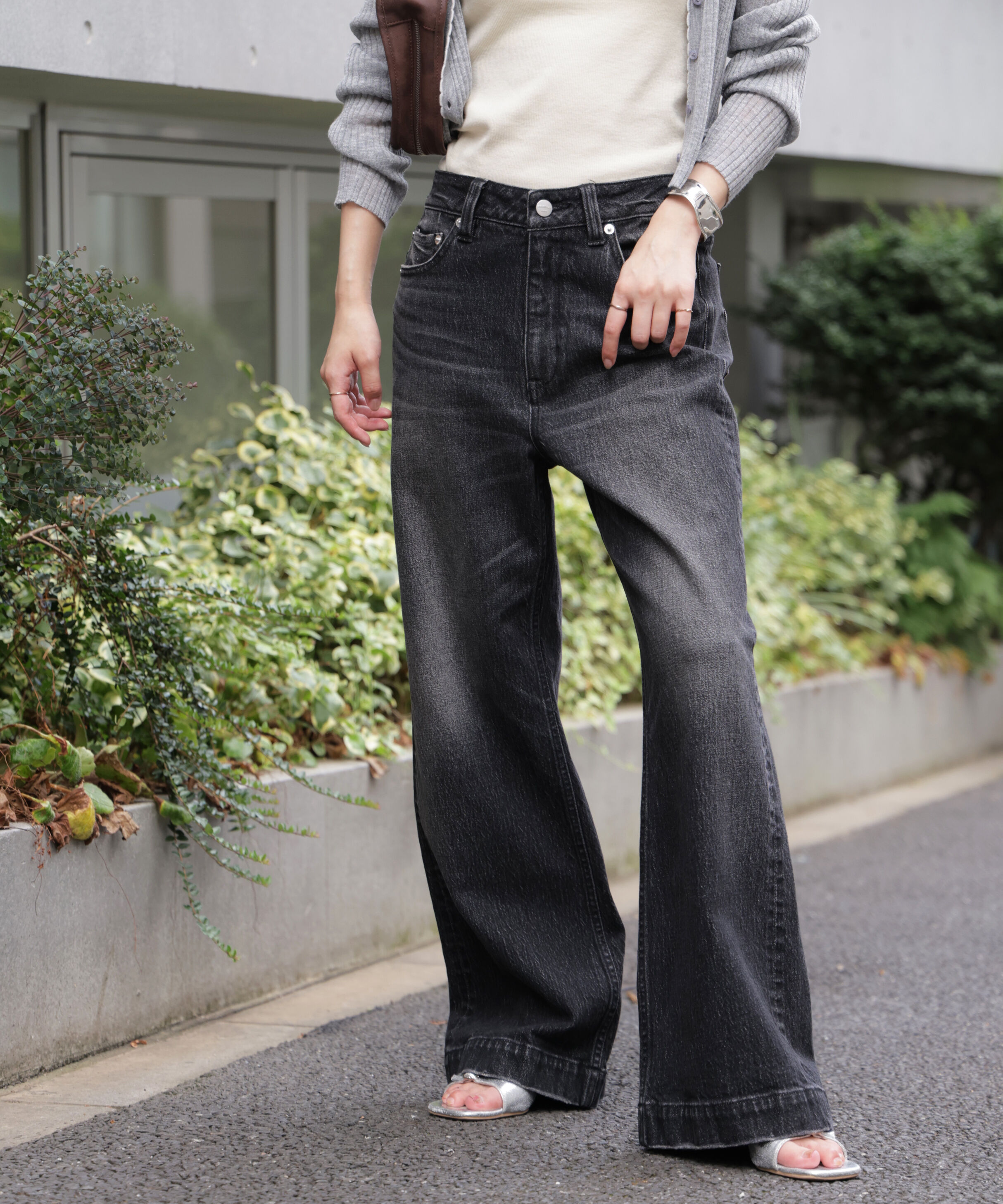  「〈フリーズマート別注〉PICCADILLY ベーシックワイドデニムパンツ」|その他|ブラック2