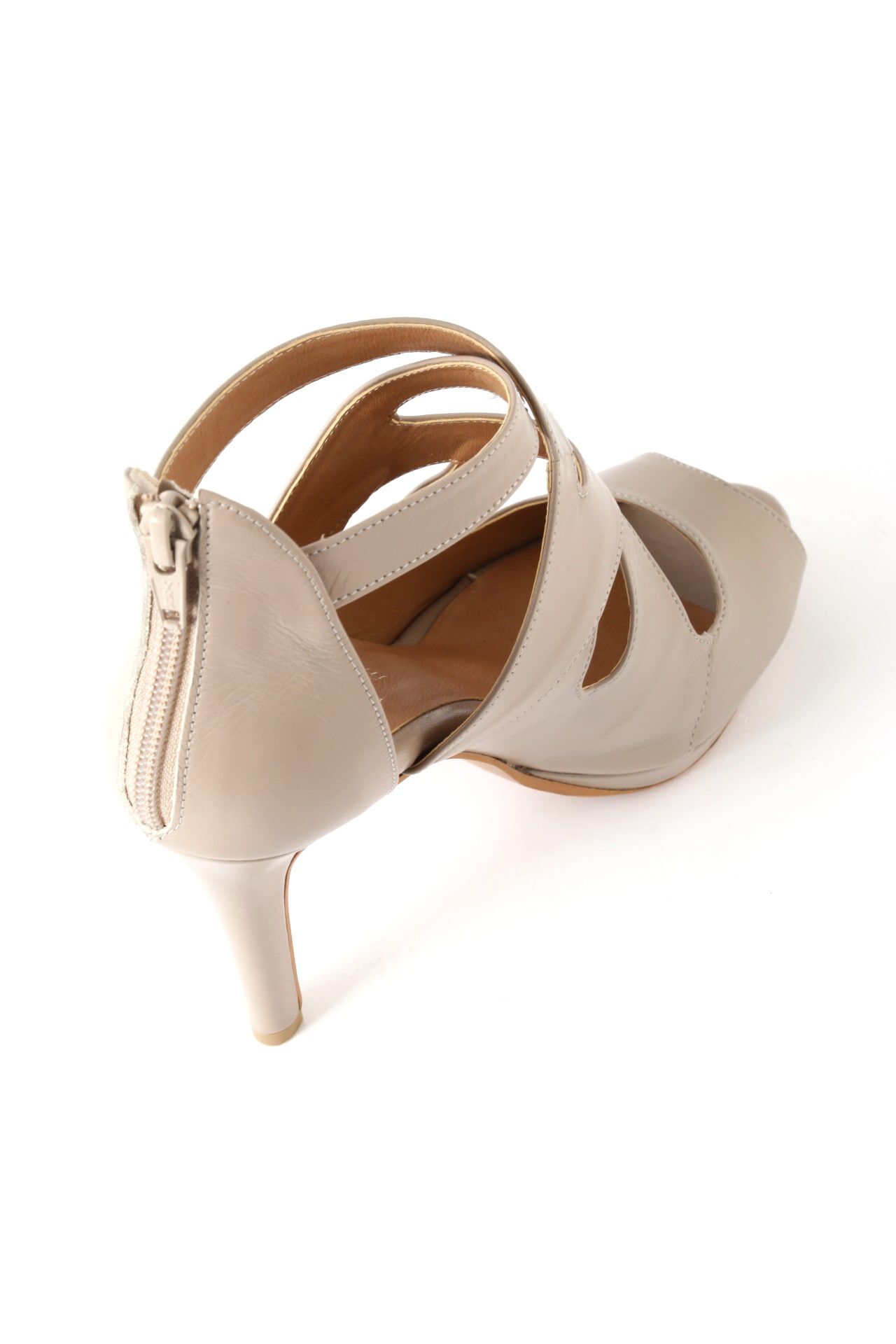  「◆スムースレザーカッティングサンダル」|その他|