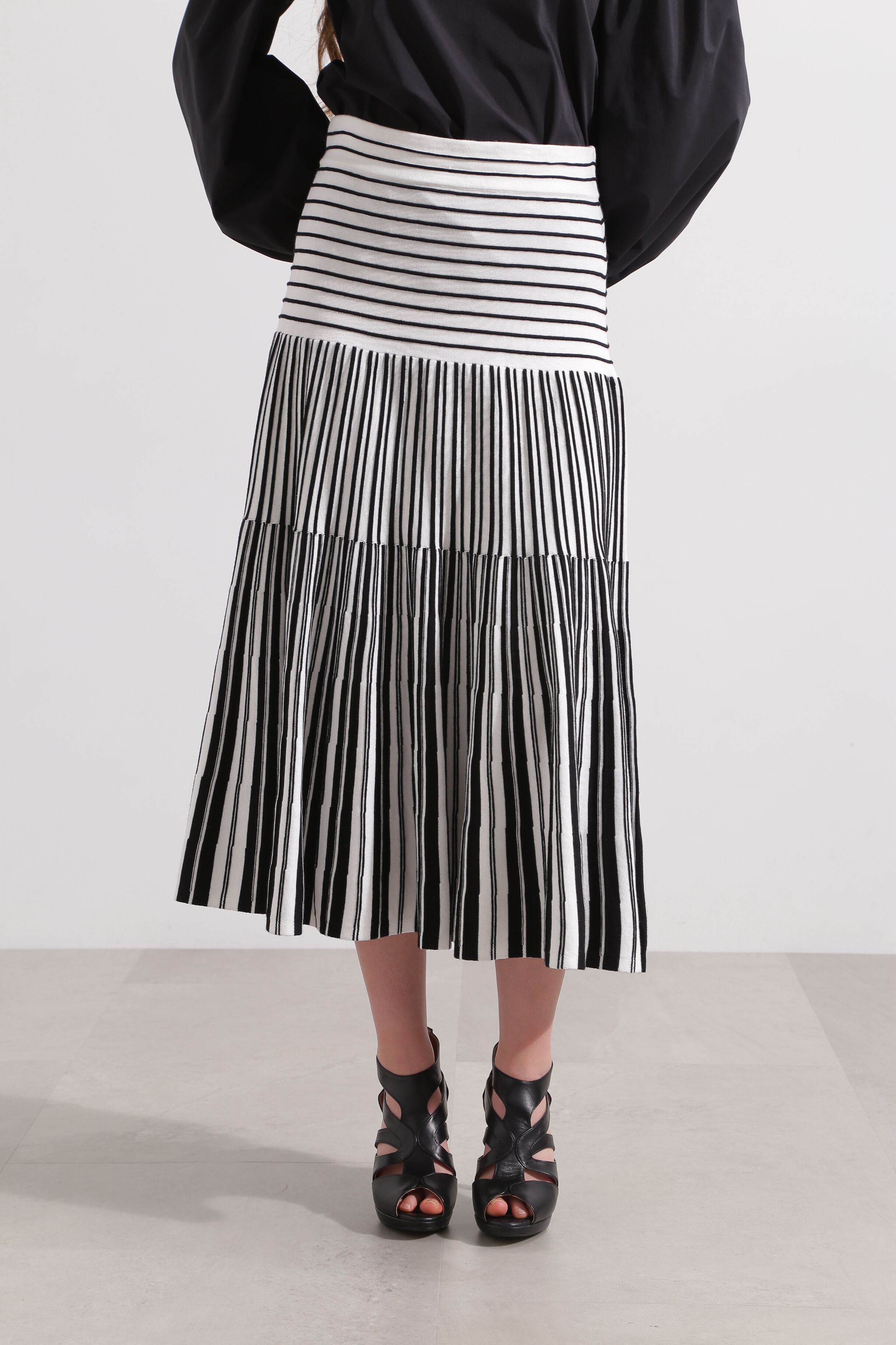  「バイカラーストライプフレアーニットスカート」|スカート|