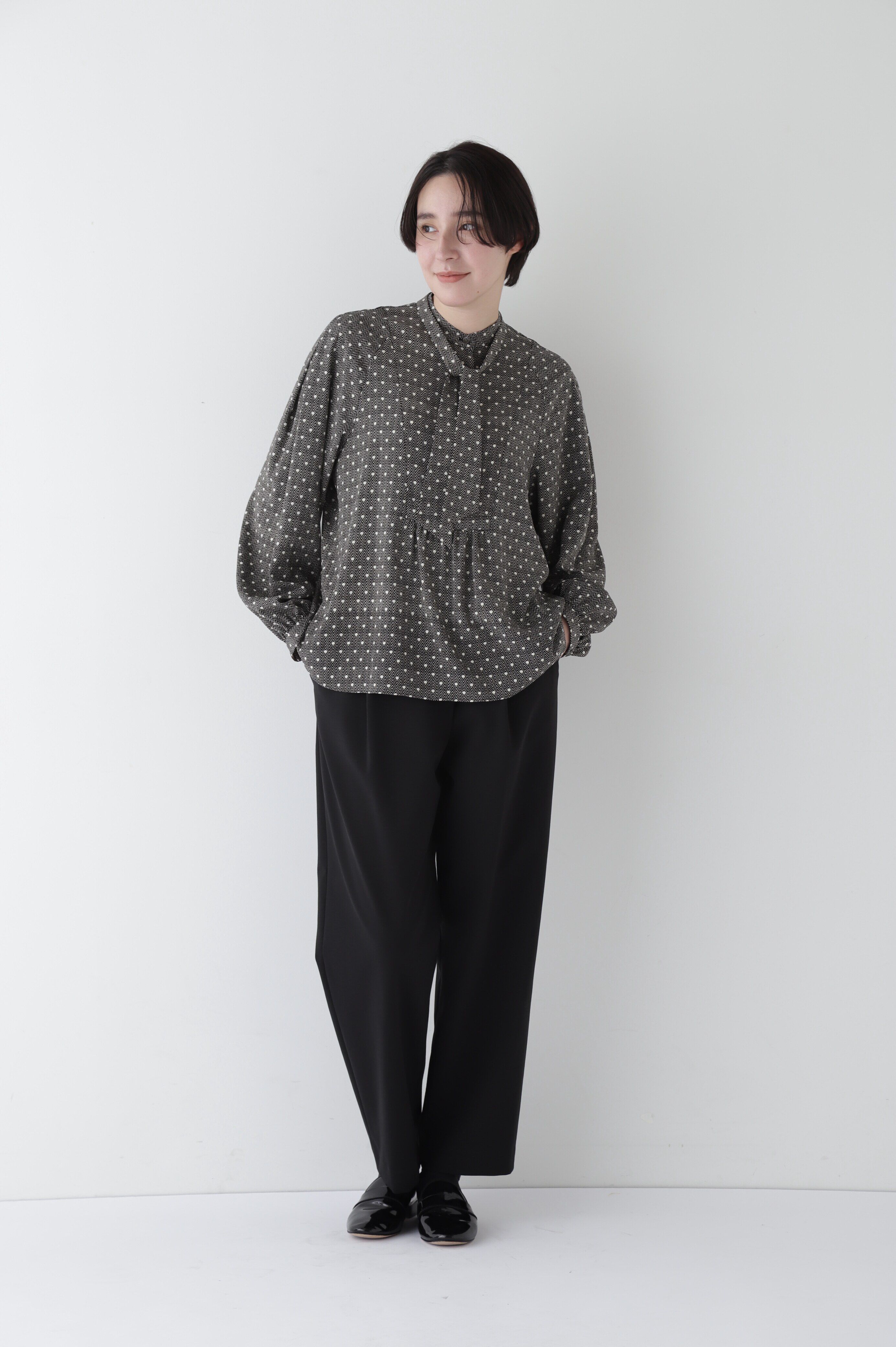  「◆デシンドットプリントボウタイプルオーバー」|シャツ・ブラウス|