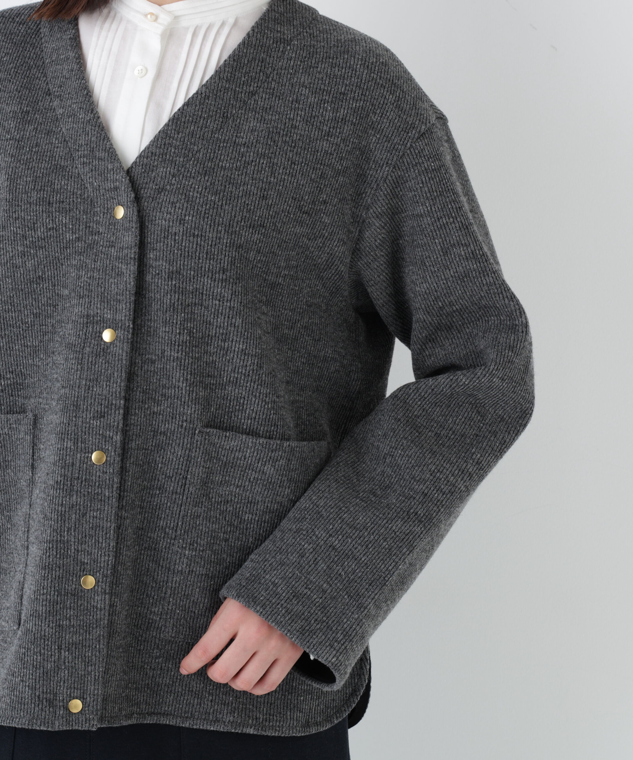  「◆クォーターゲージＶネックカーディガン」|ブルゾン・スタジャン|