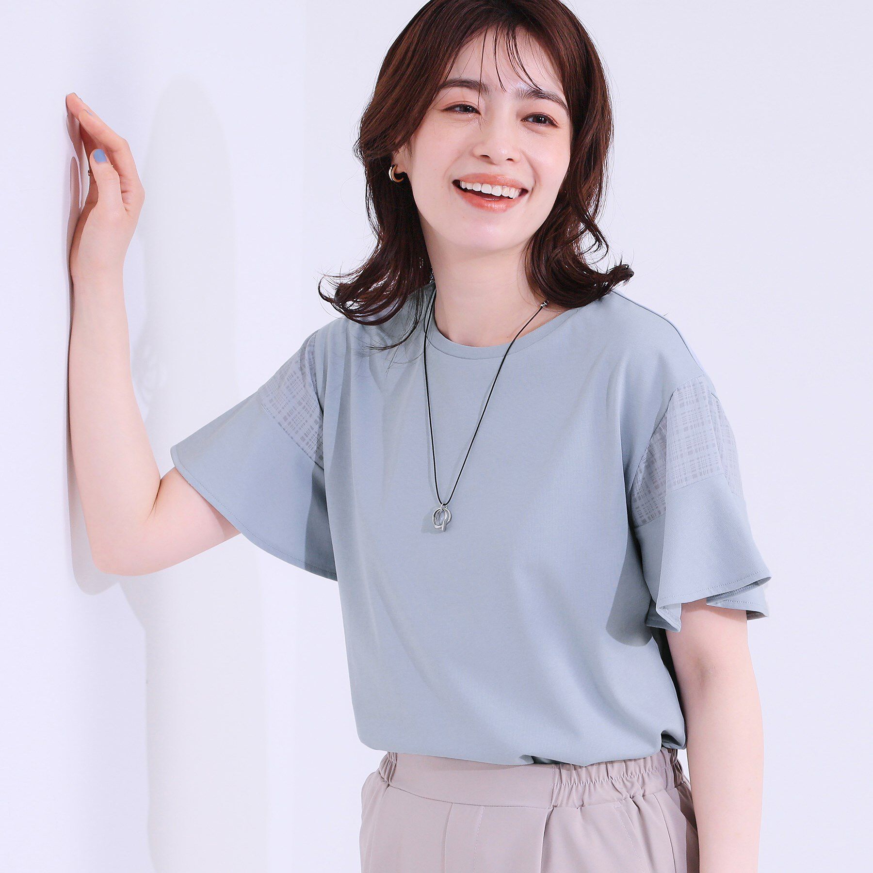 SHOO･LA･RUE「【ひんやり/プチプラ】女性らしさ溢れる お袖シアーフリルトップス」|Tシャツ・カットソー|ブルー(091)