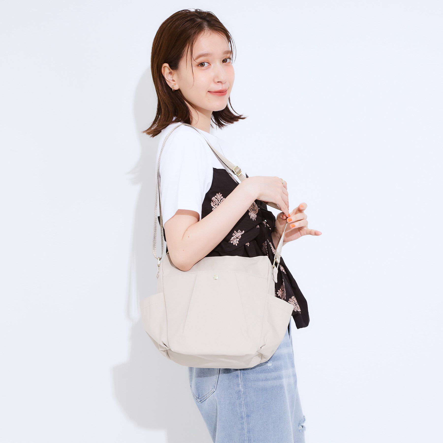 SHOO･LA･RUE「【撥水】フロントタック9ポケットショルダーバッグ」|ショルダー・メッセンジャー|