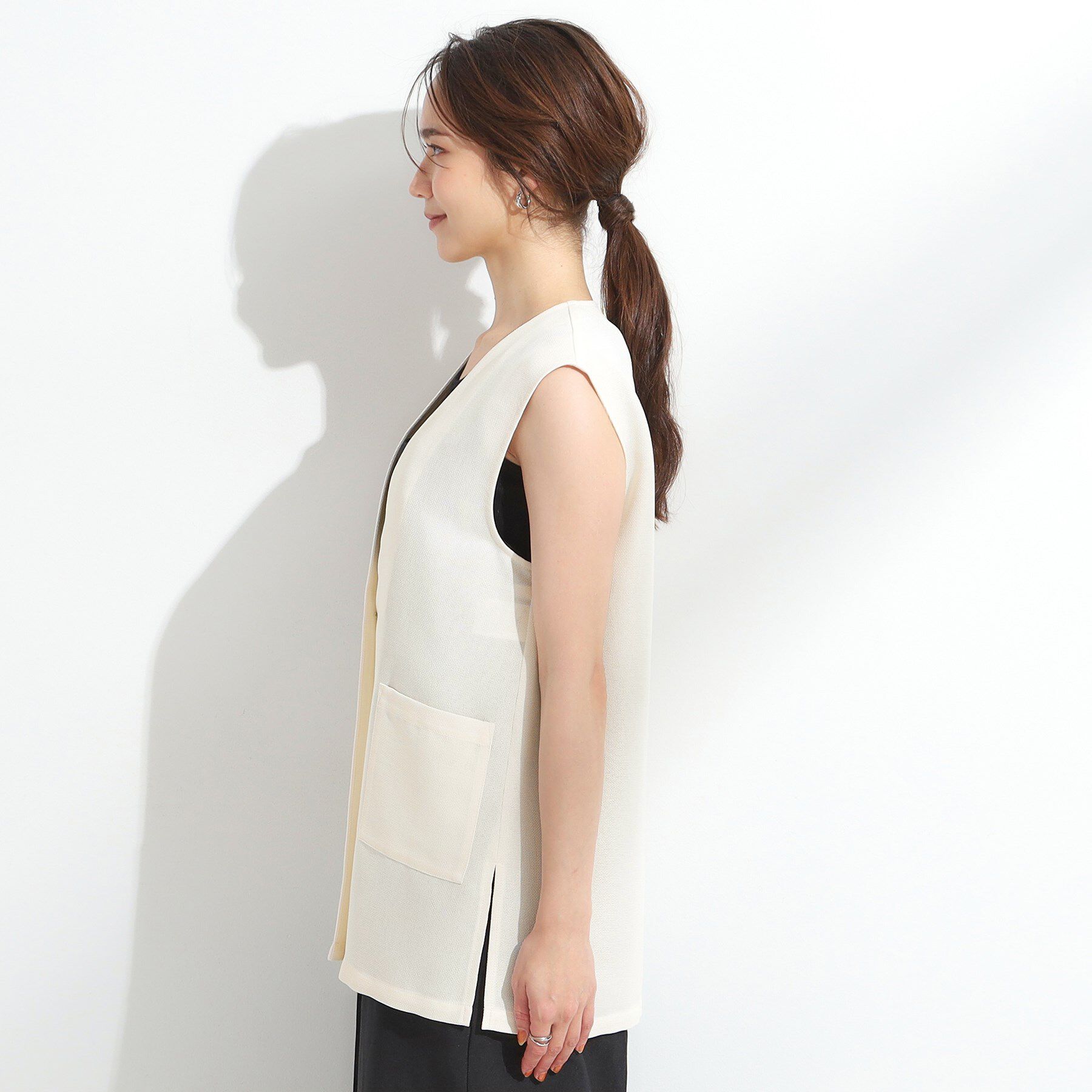 SHOO･LA･RUE「【S-LL】夏のレイヤードコーデに さらりと着られるメッシュジレ」|ベスト・ジレ|